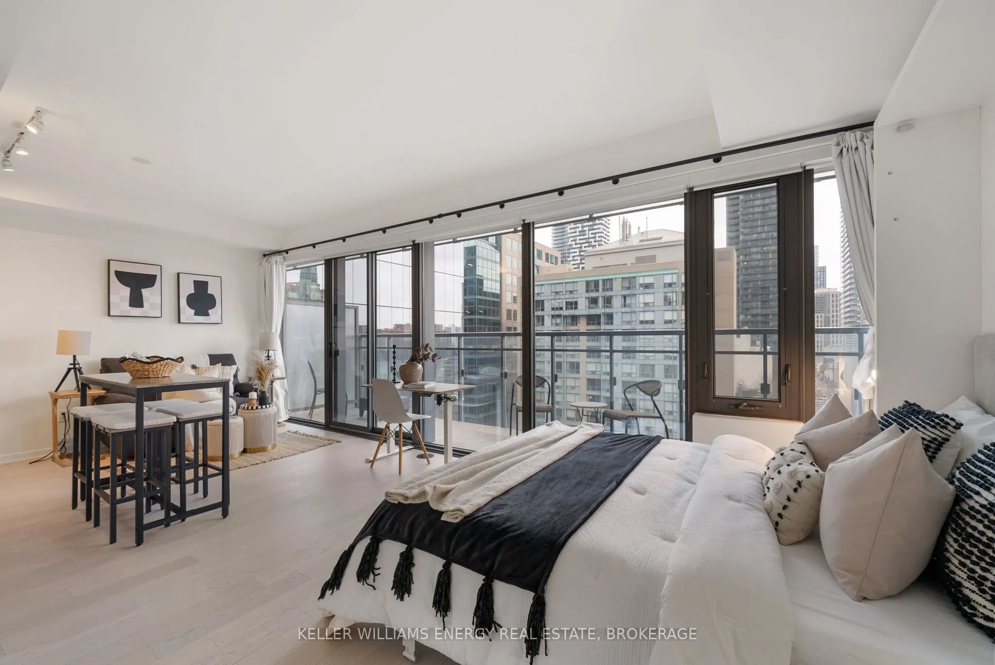 60 Colborne Street, #1201