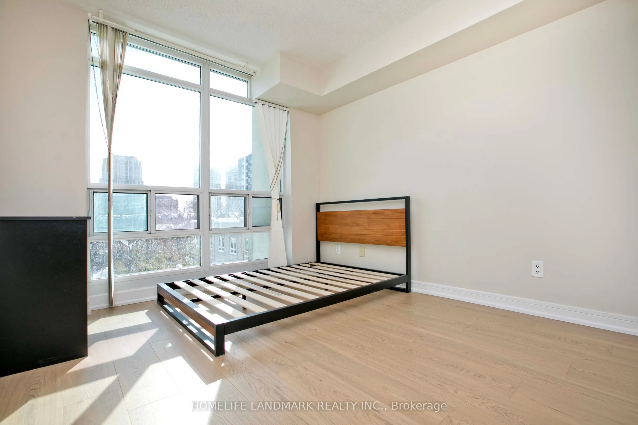 35 Bales Avenue, #511