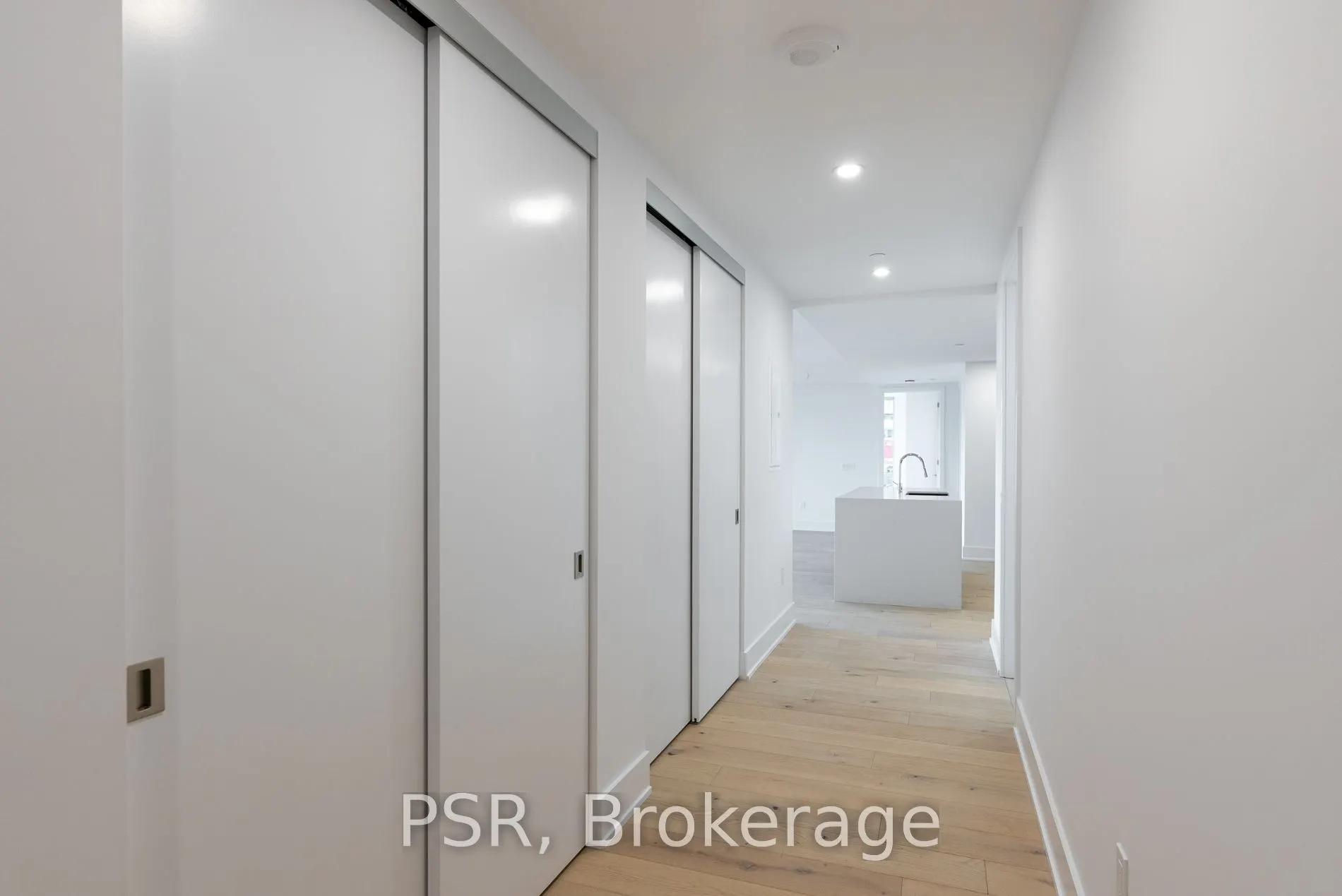 346 Davenport Road, #304