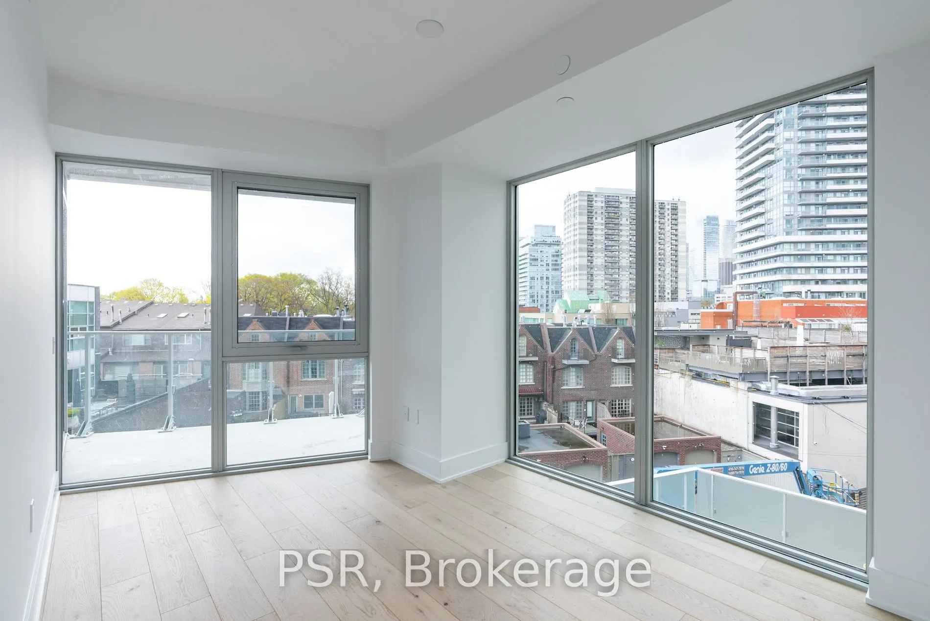 346 Davenport Road, #304