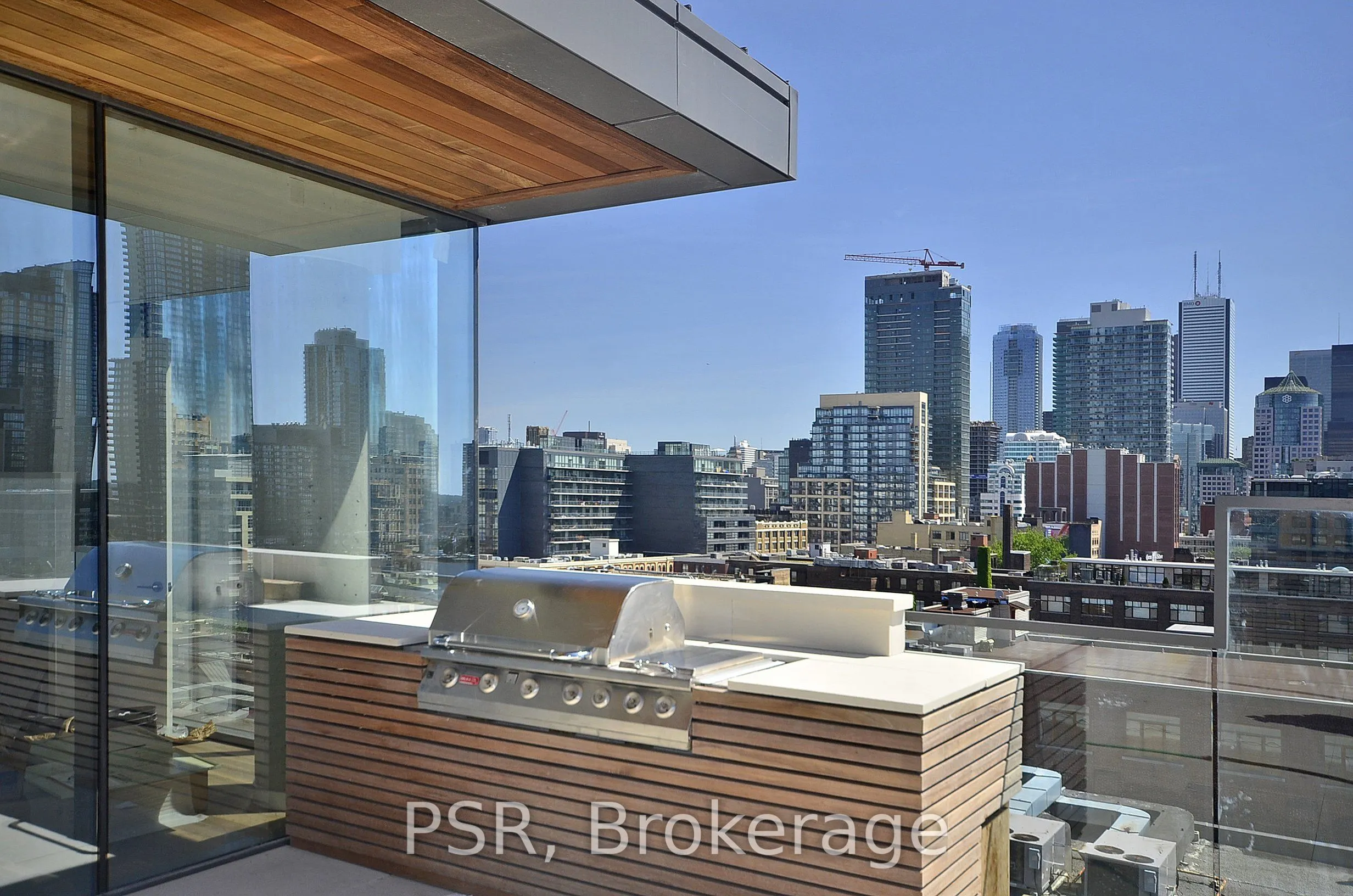 500 Wellington Street W, #Ph1001