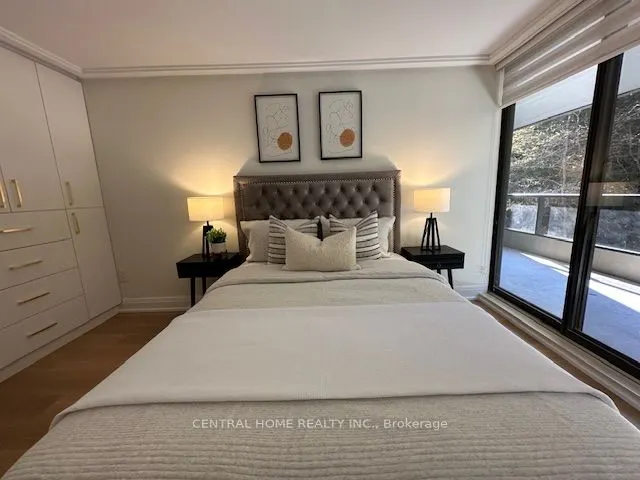 3900 Yonge Street, #807