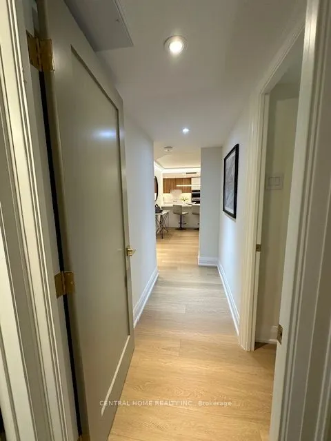 3900 Yonge Street, #807