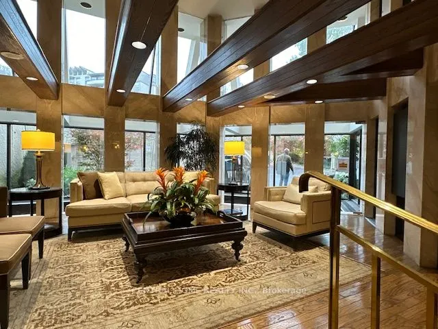 3900 Yonge Street, #807