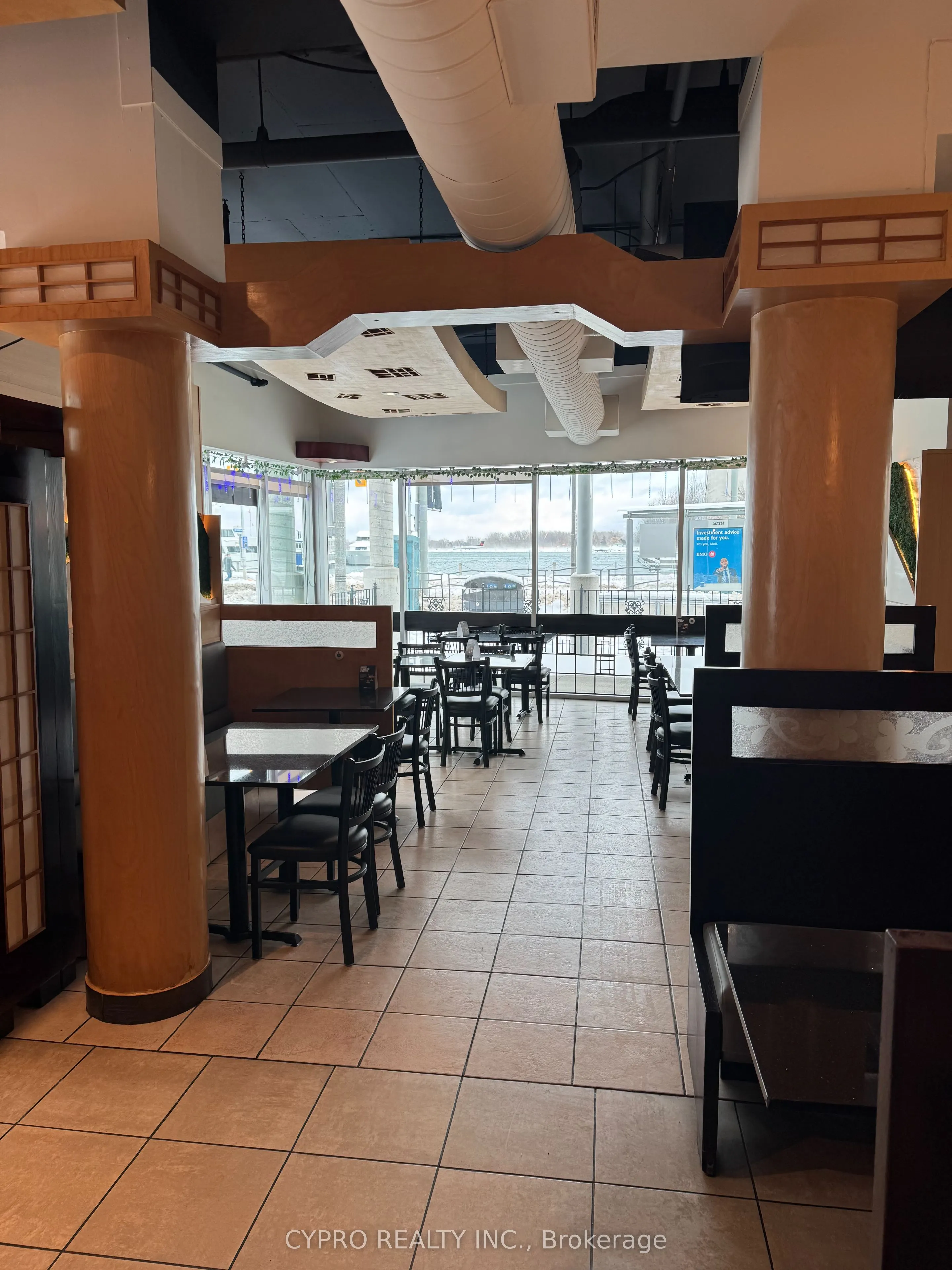 600 QUEENS Quay W, #11 & 12