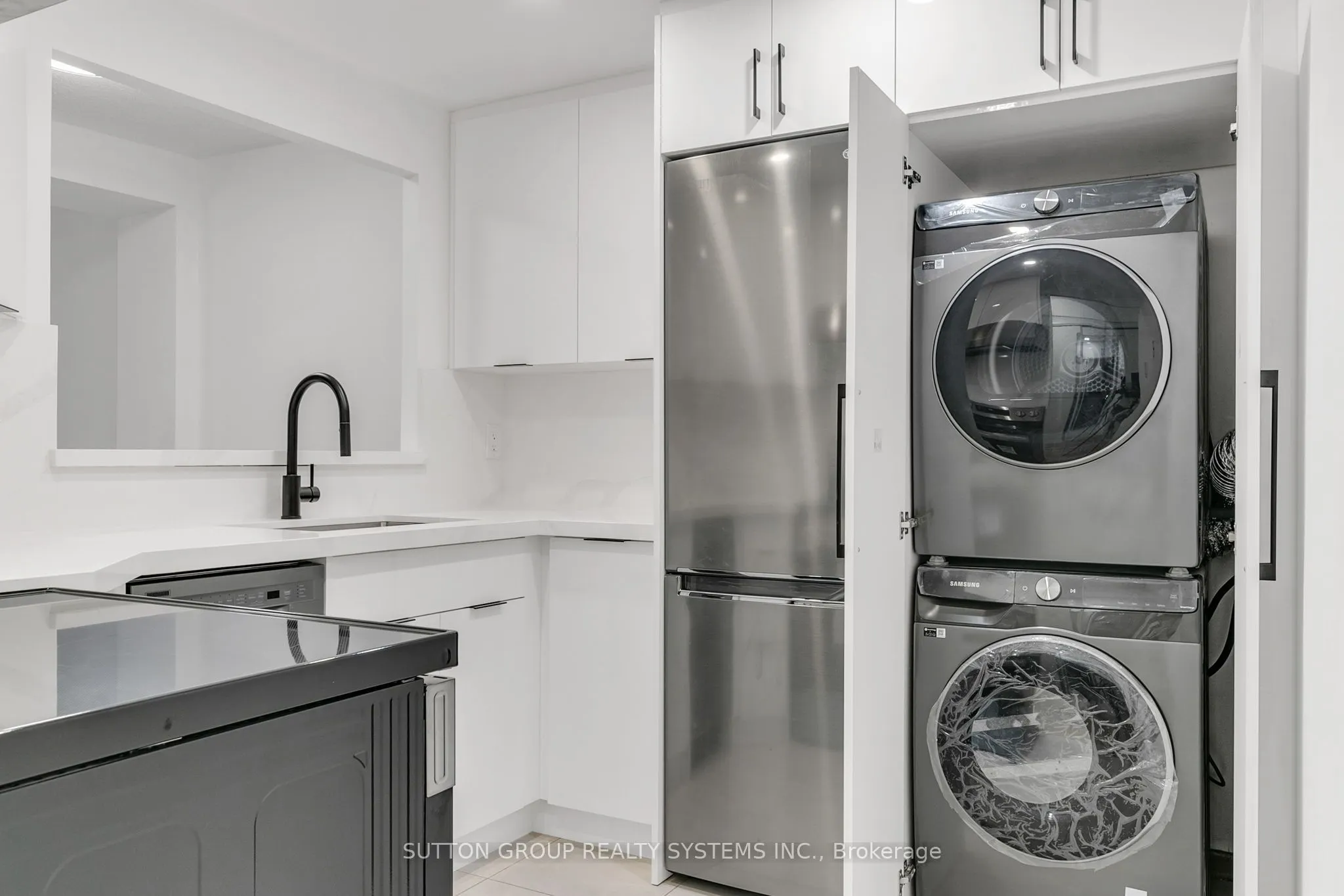 88 Charles Street E, #205