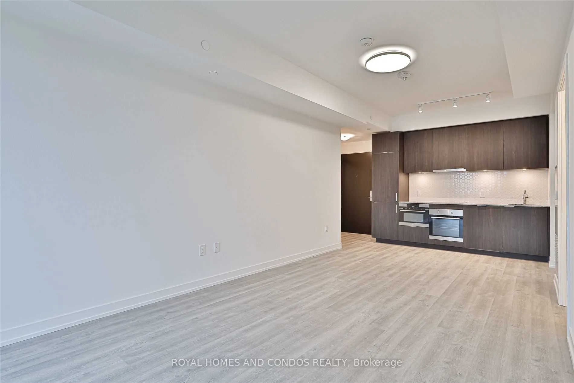 158 Front Street E, #1611