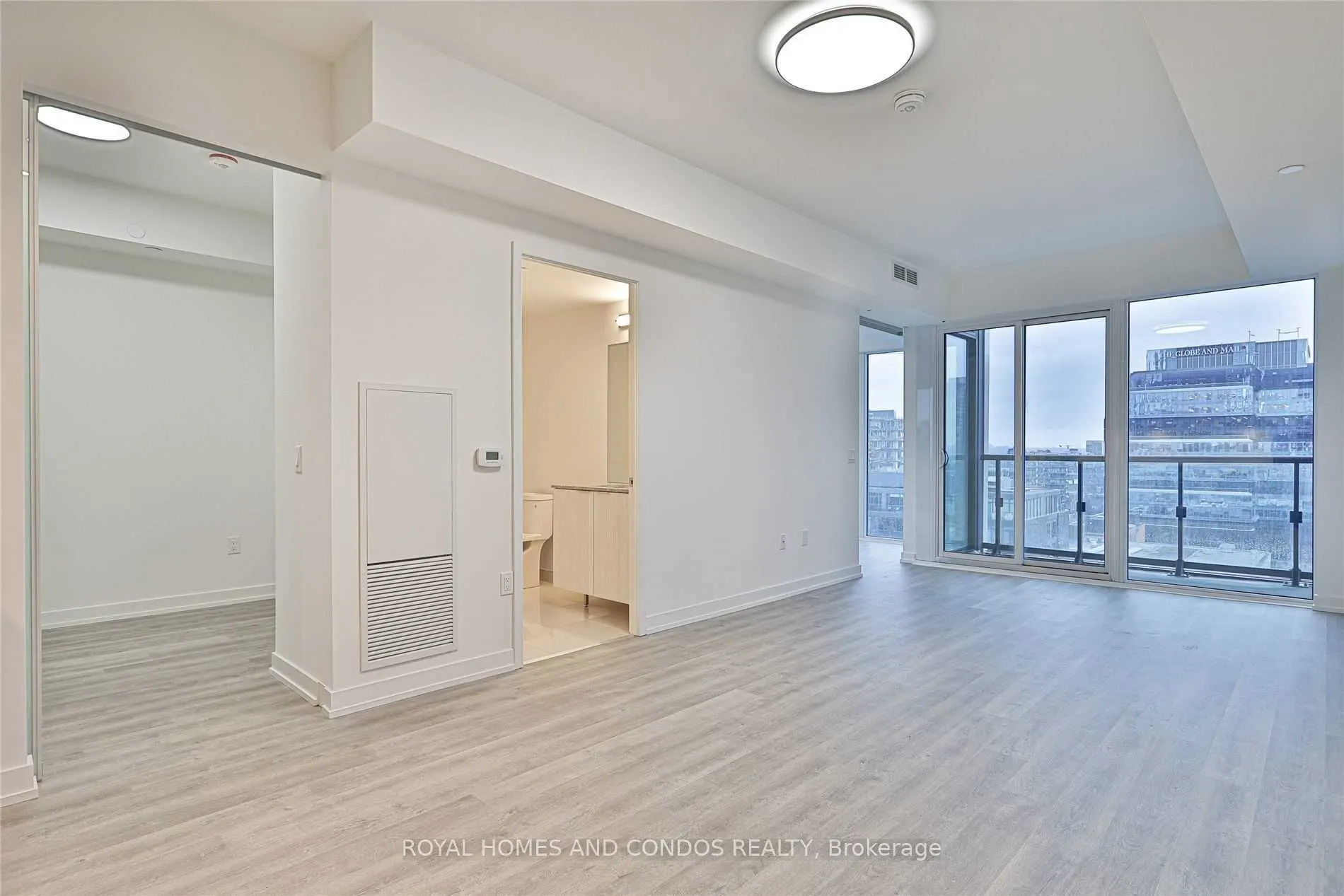 158 Front Street E, #1611