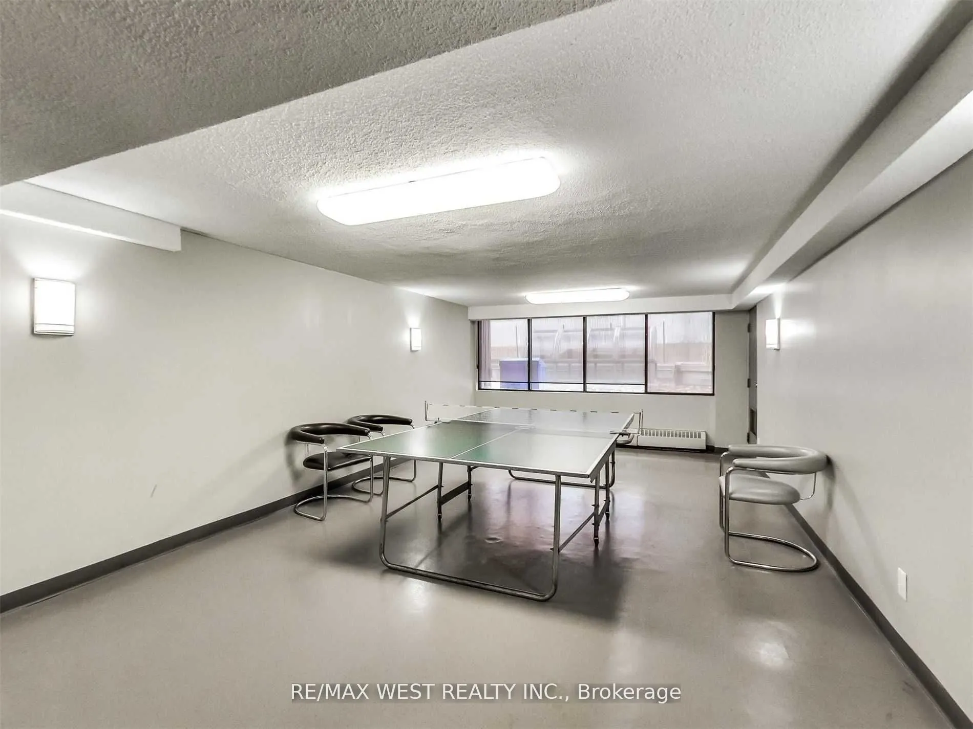 73 McCaul Street, #630