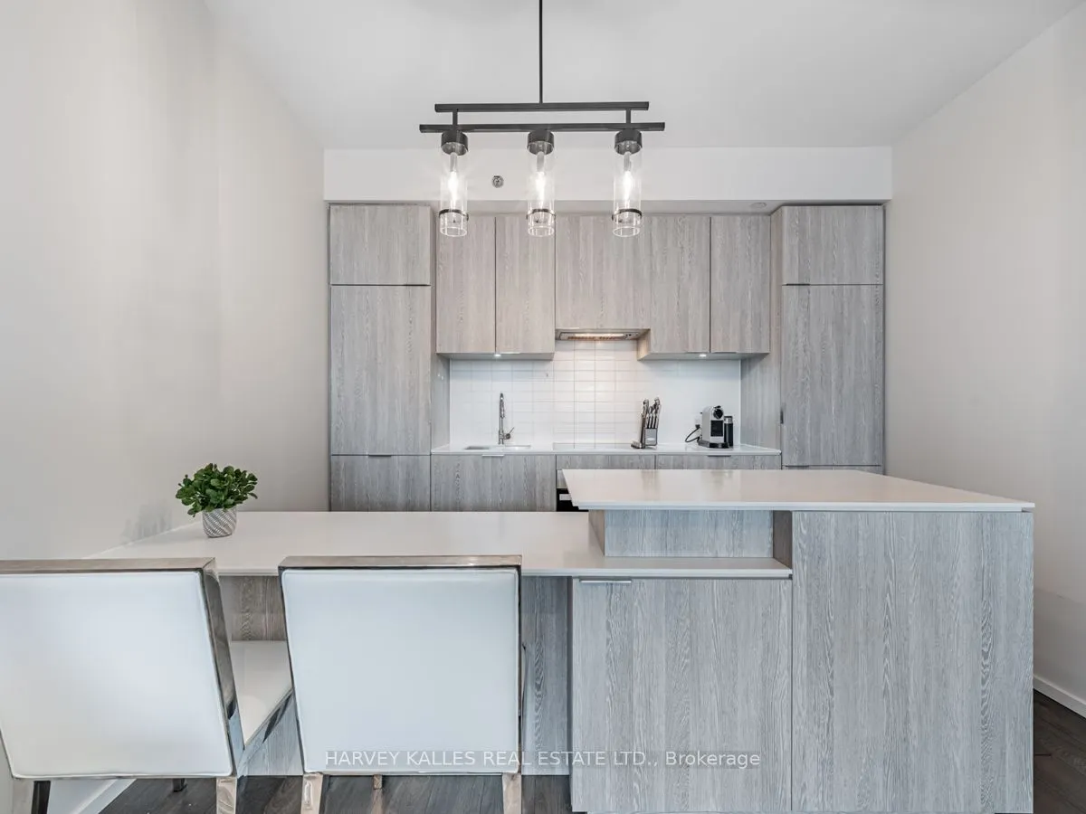 5 St Joseph Street, #2806