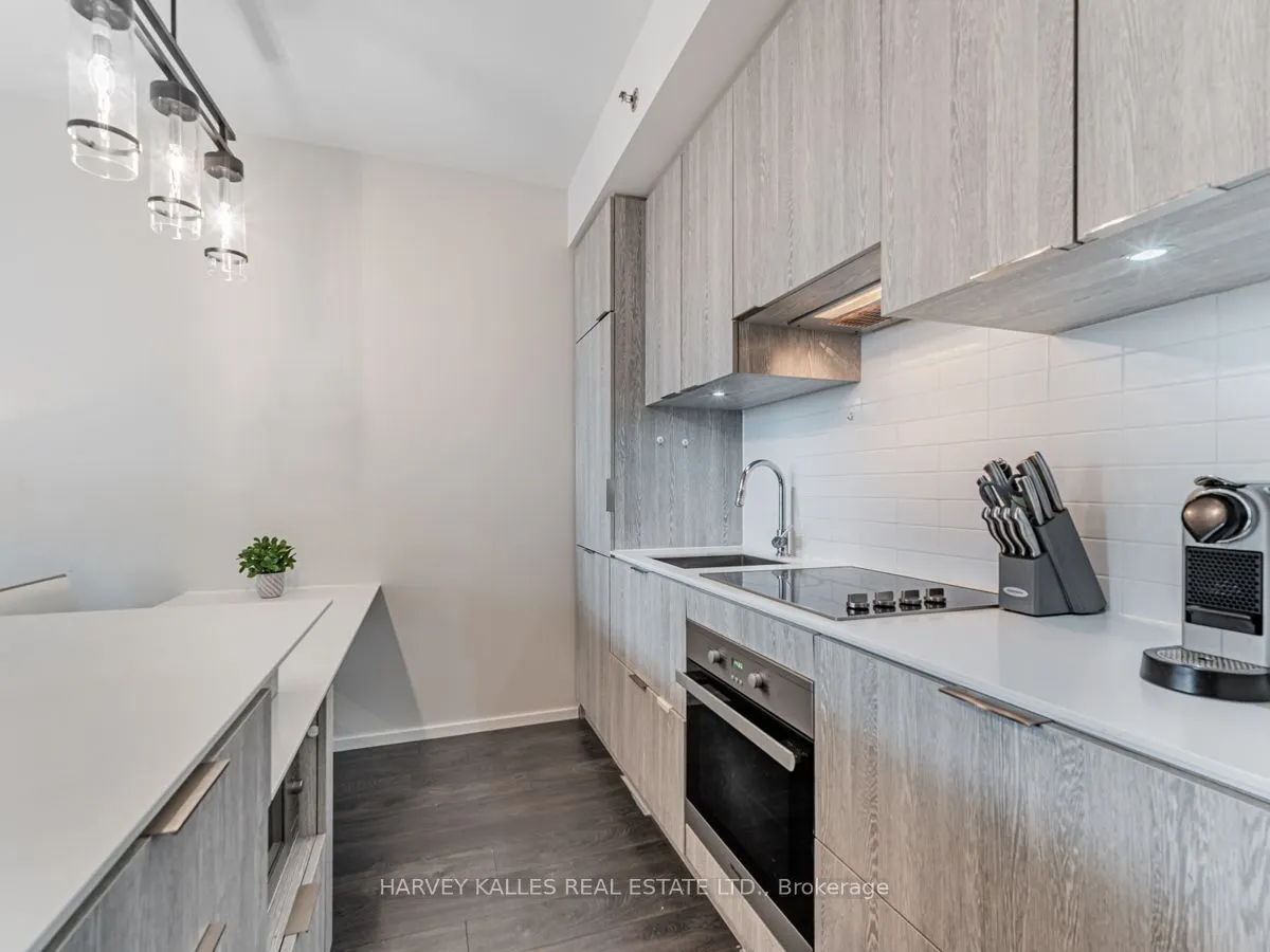 5 St Joseph Street, #2806