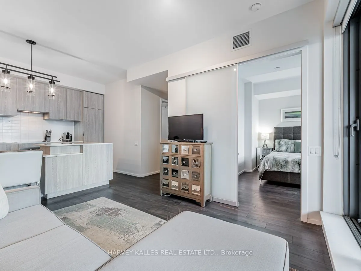 5 St Joseph Street, #2806