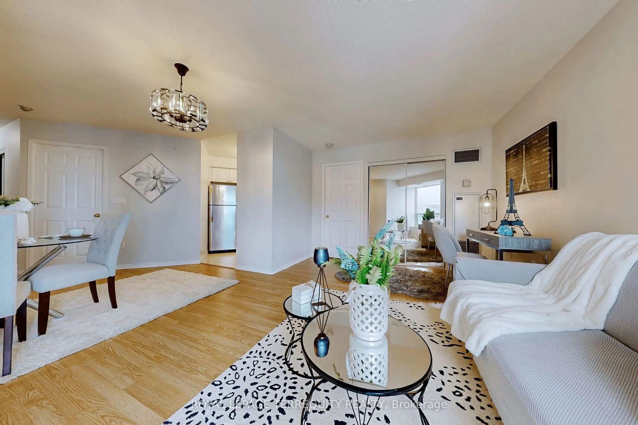 18 Pemberton Avenue, #PH00