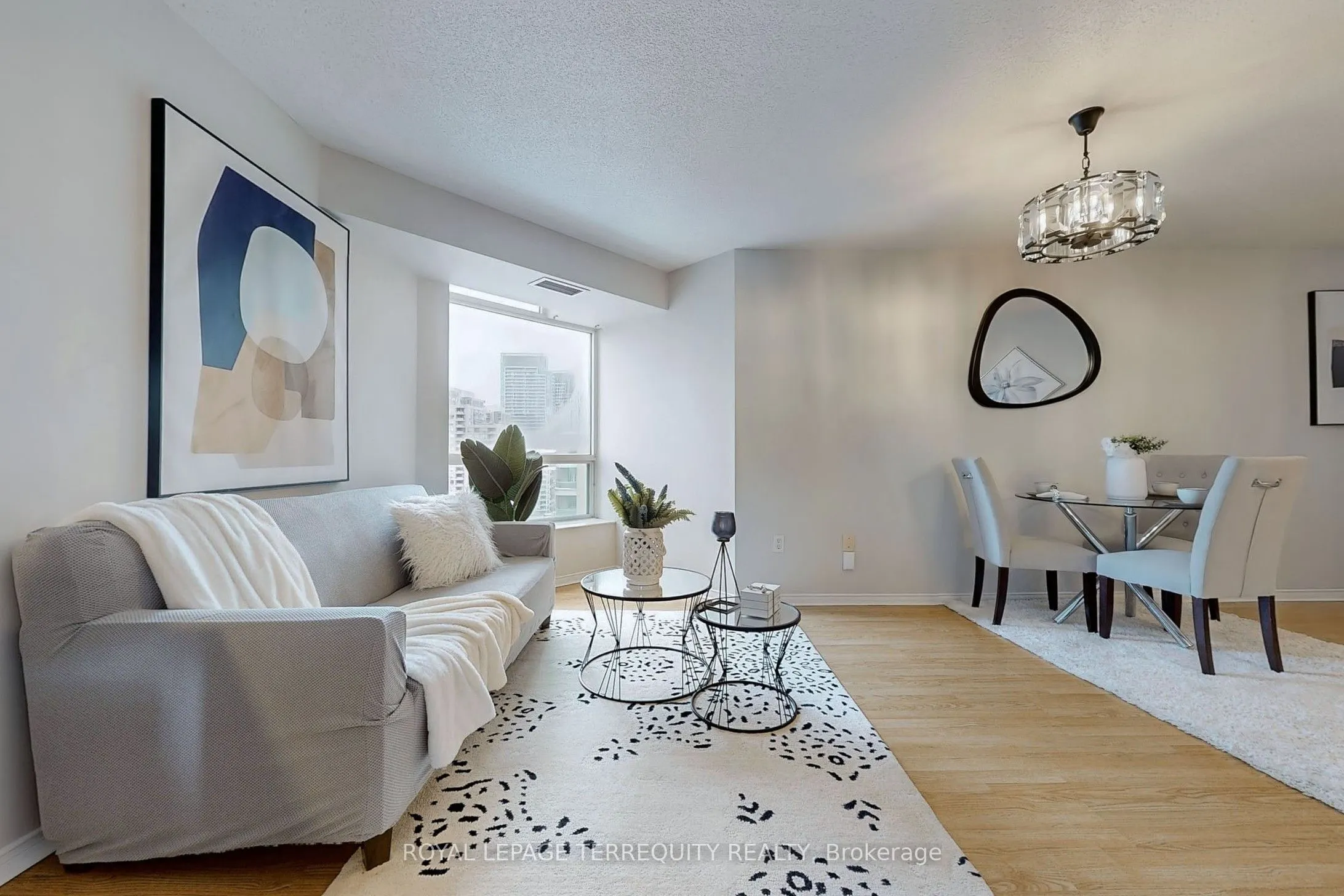 18 Pemberton Avenue, #PH00