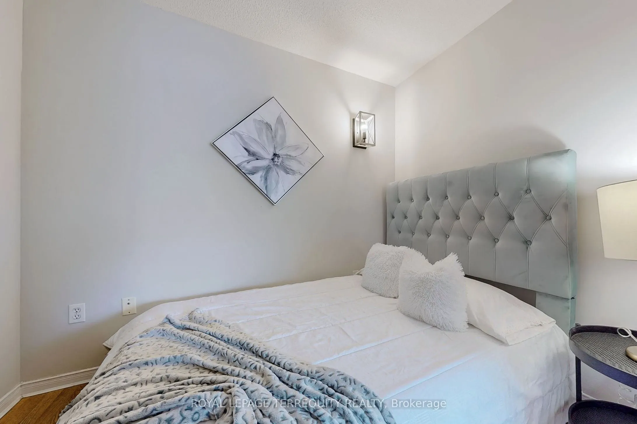 18 Pemberton Avenue, #PH00