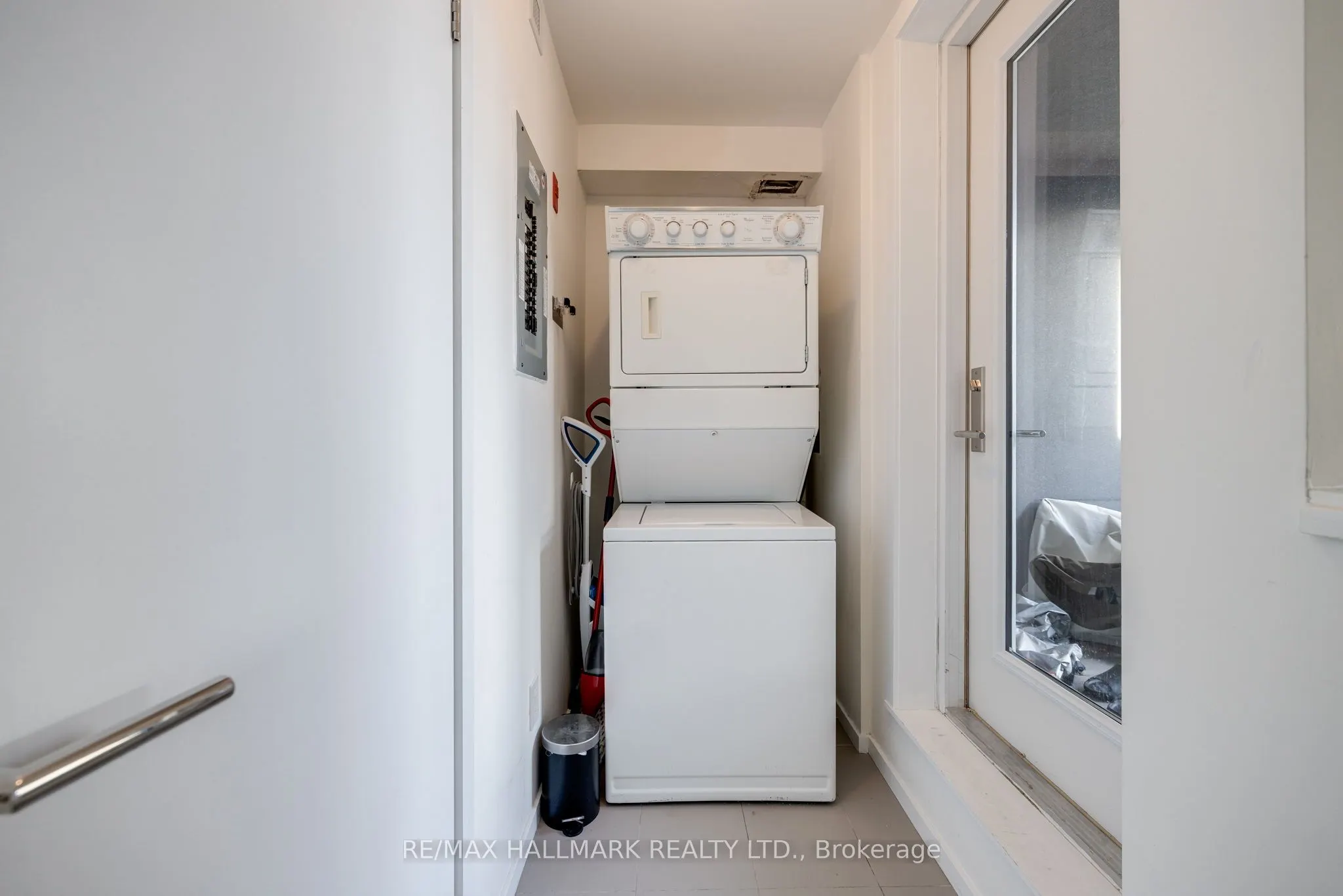 850 Richmond Street W, #10