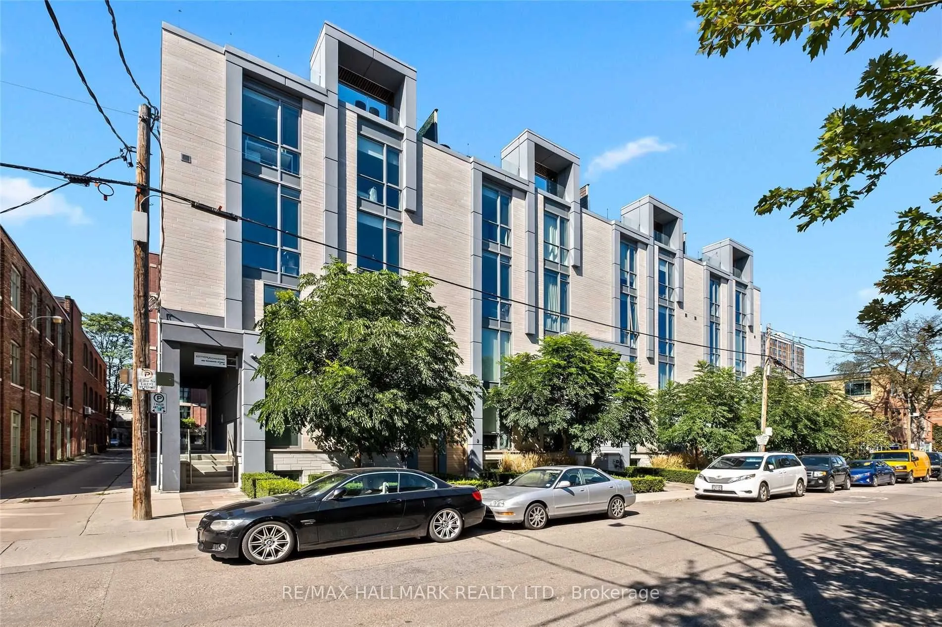 850 Richmond Street W, #10