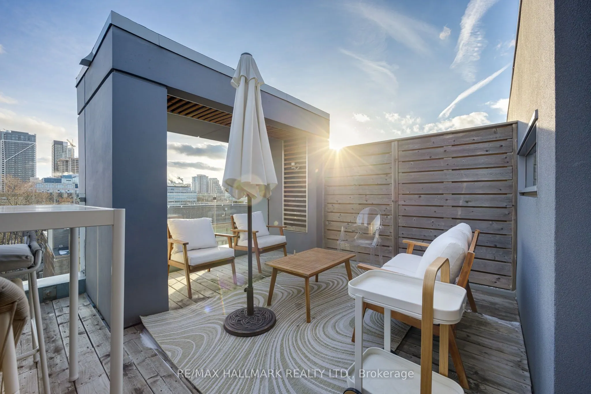 850 Richmond Street W, #10