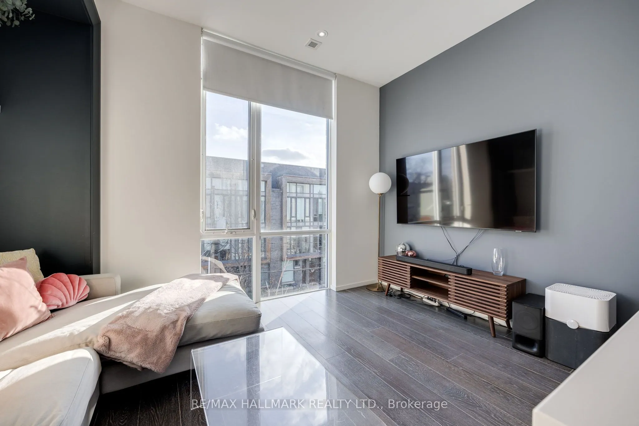 850 Richmond Street W, #10