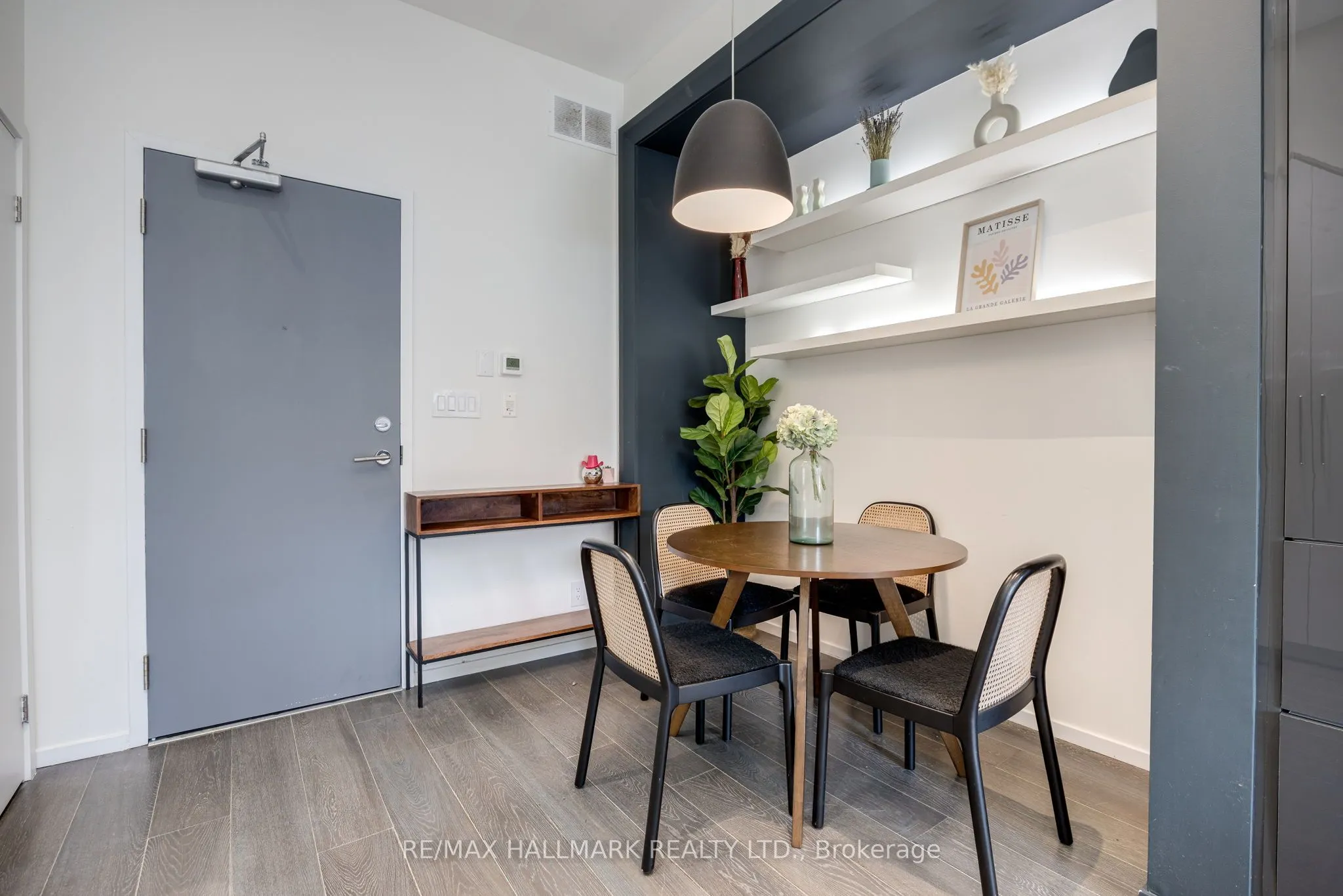 850 Richmond Street W, #10