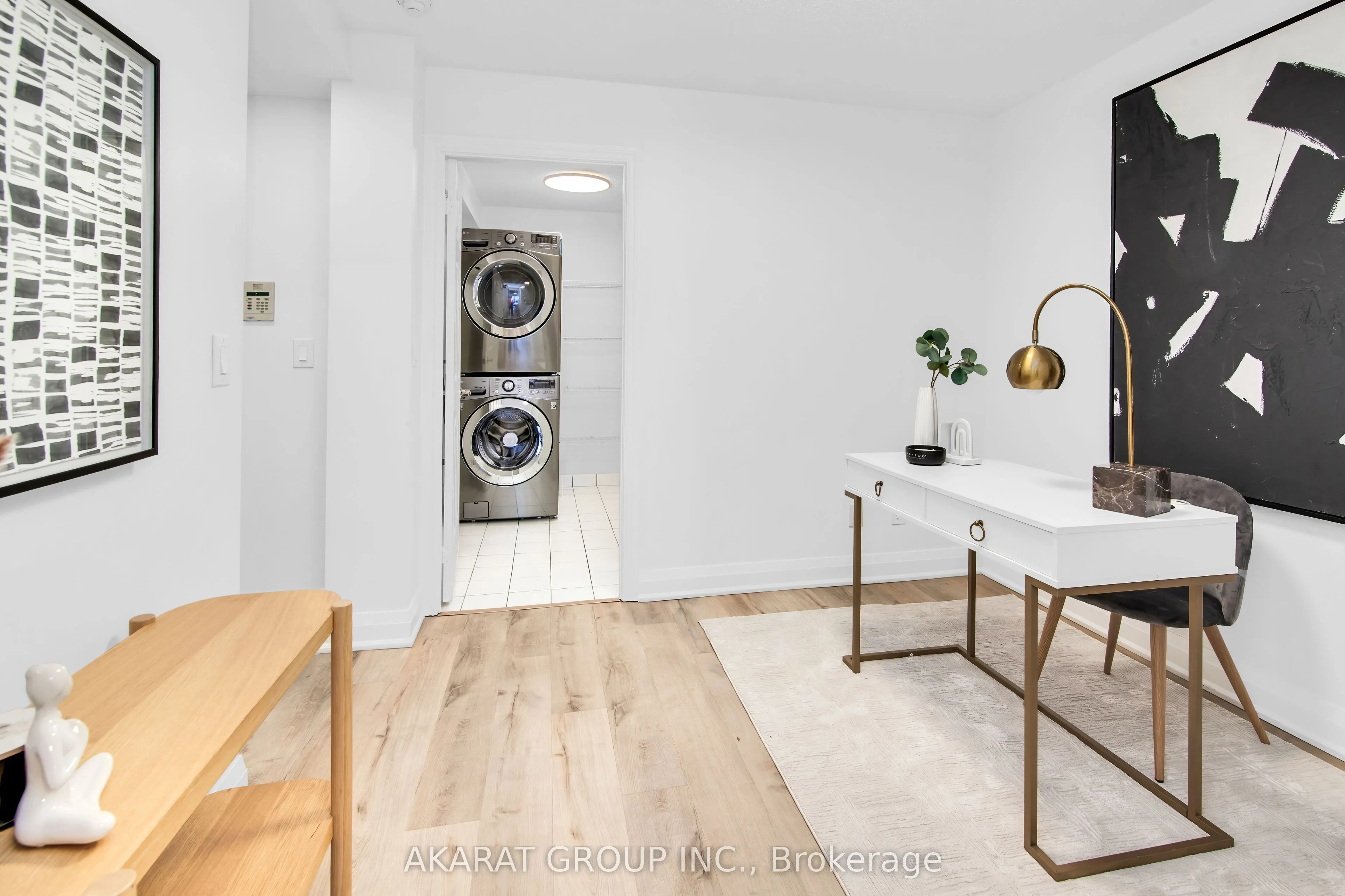 761 Bay Street, #3004