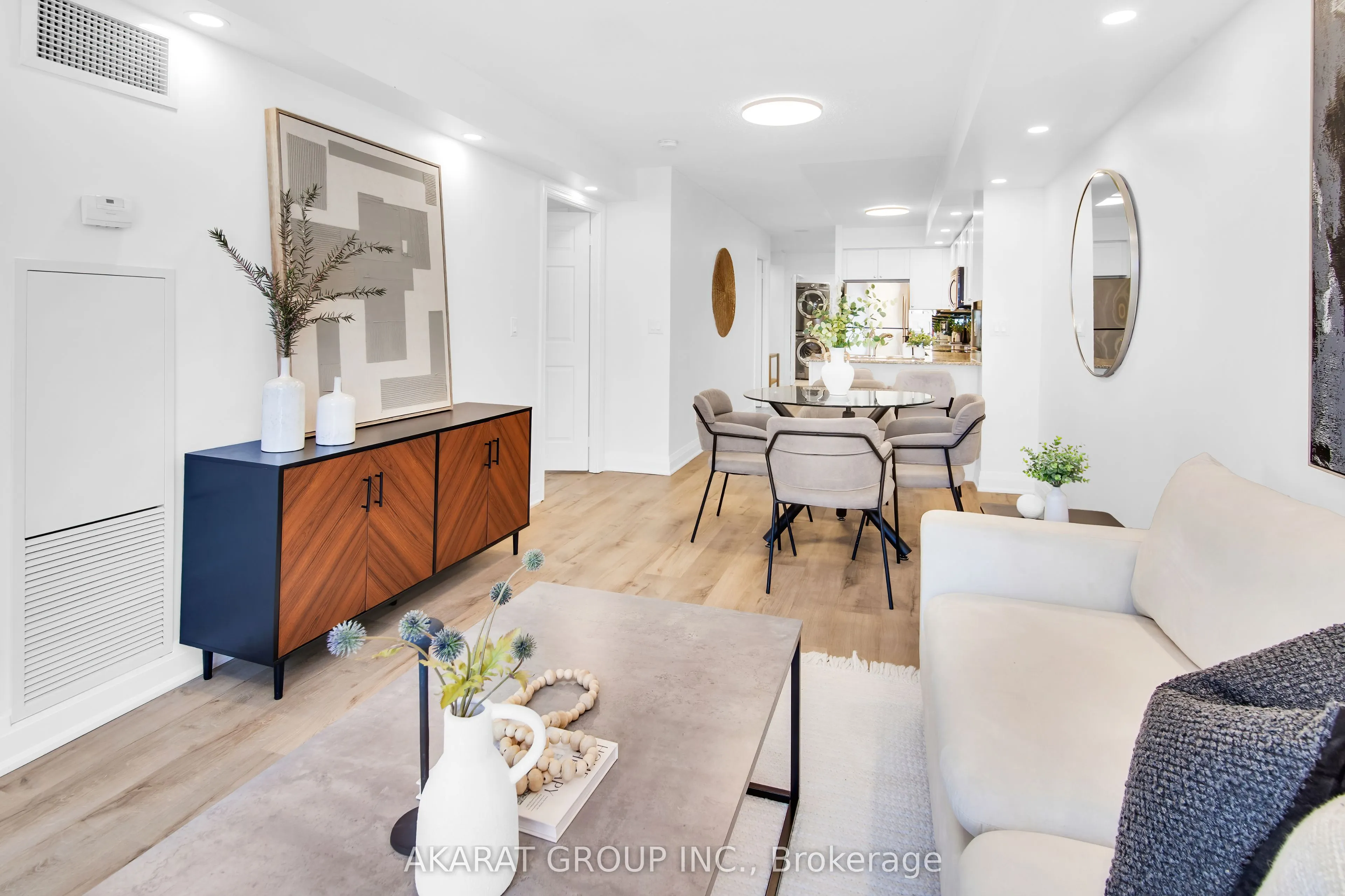 761 Bay Street, #3004