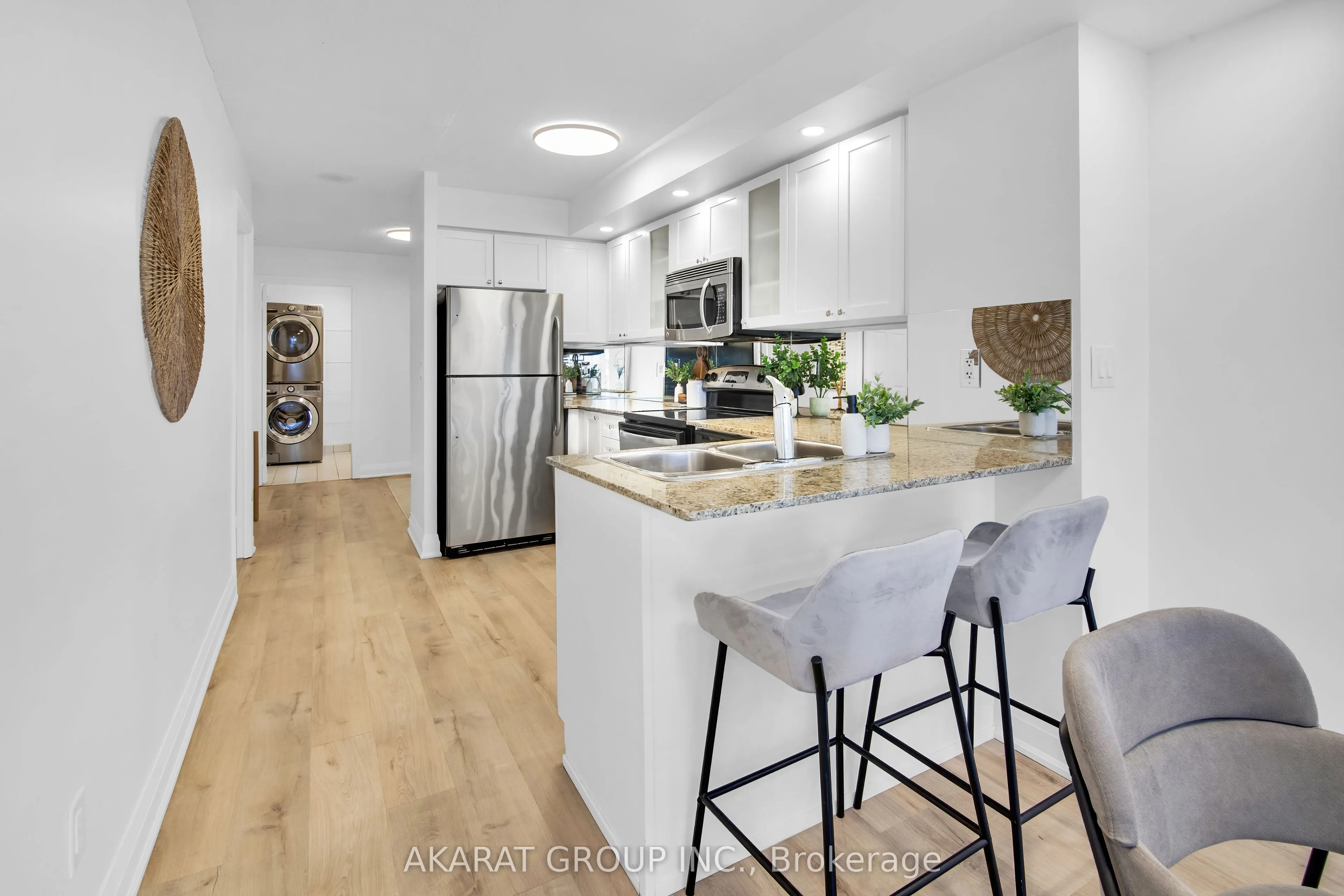 761 Bay Street, #3004