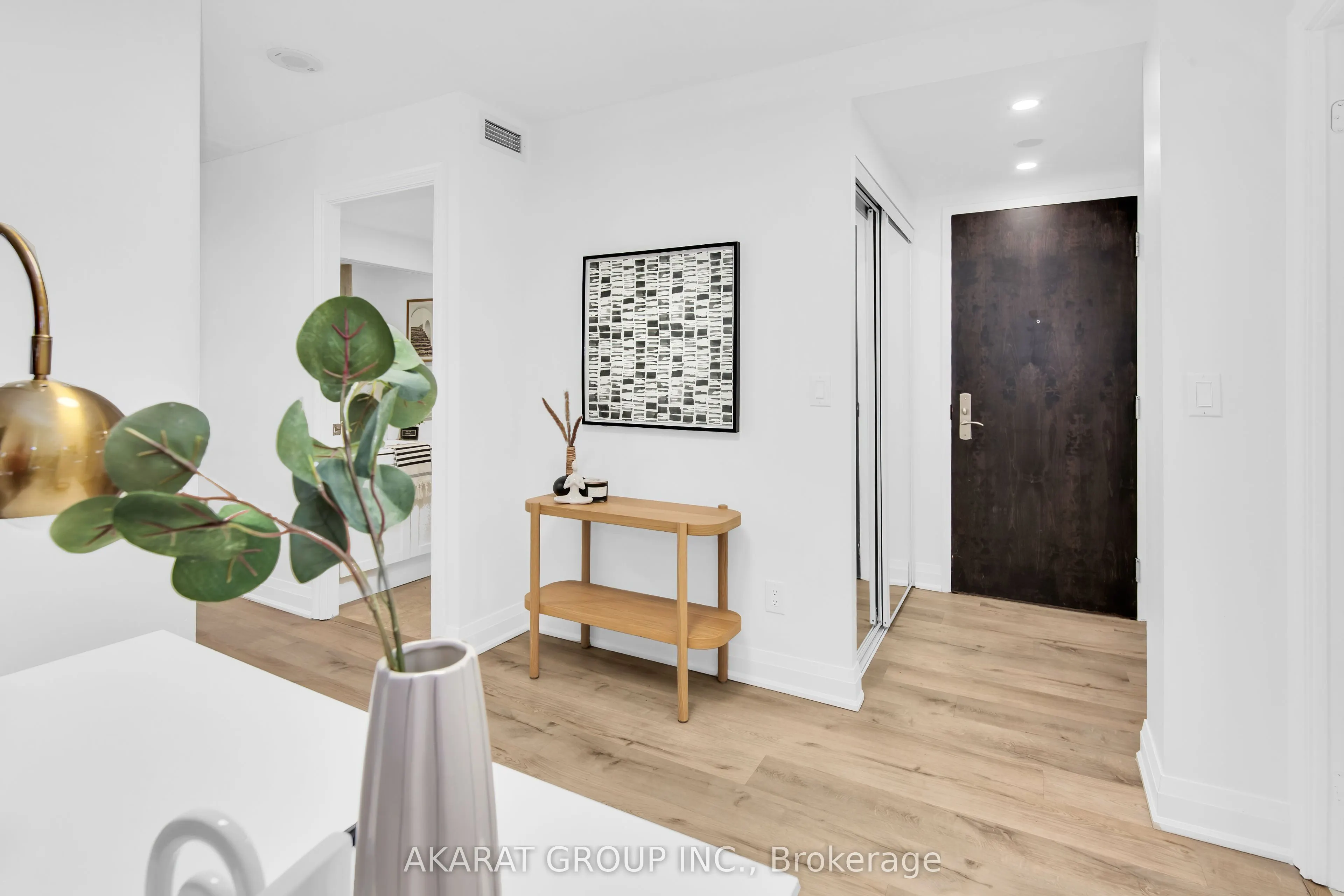 761 Bay Street, #3004