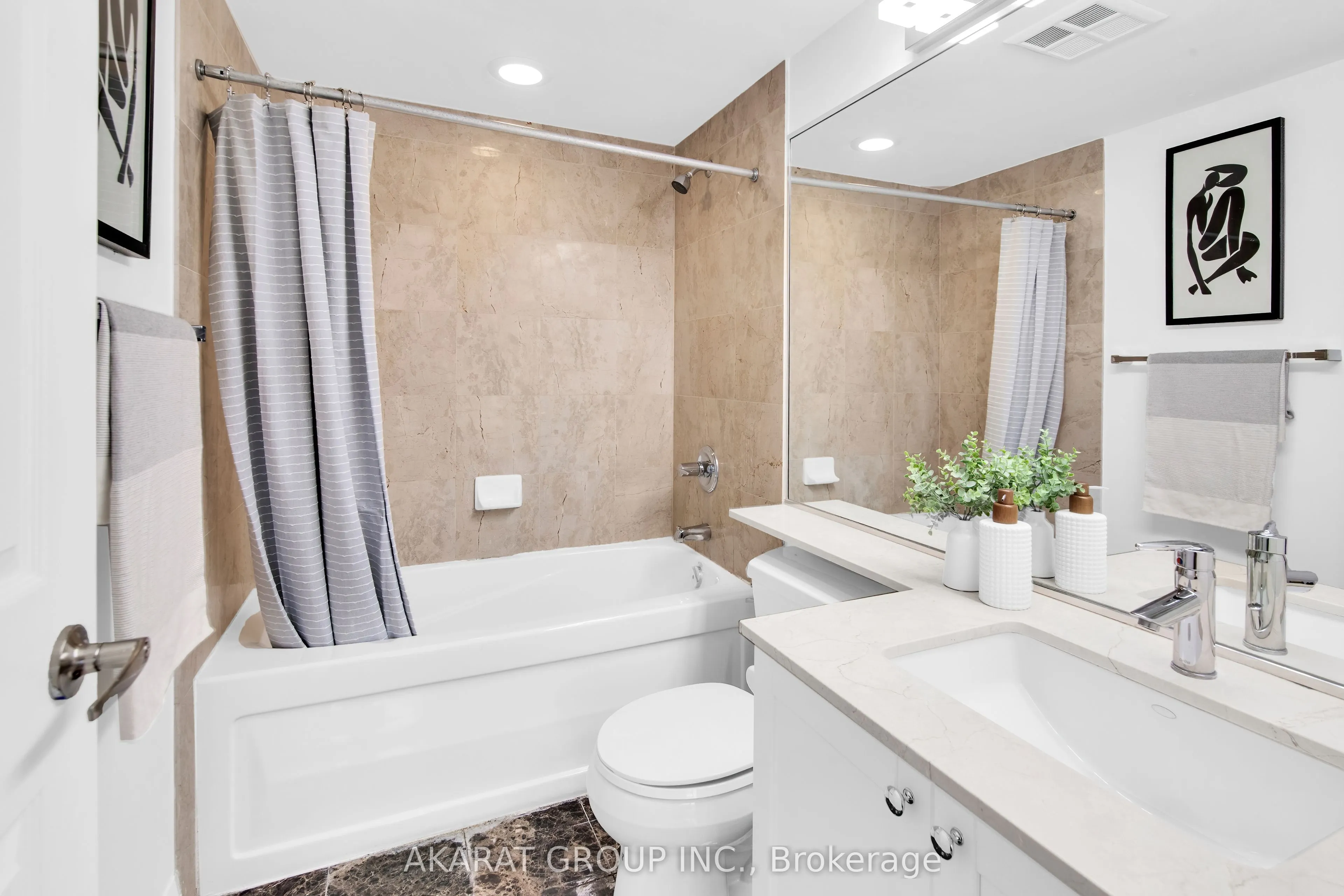 761 Bay Street, #3004