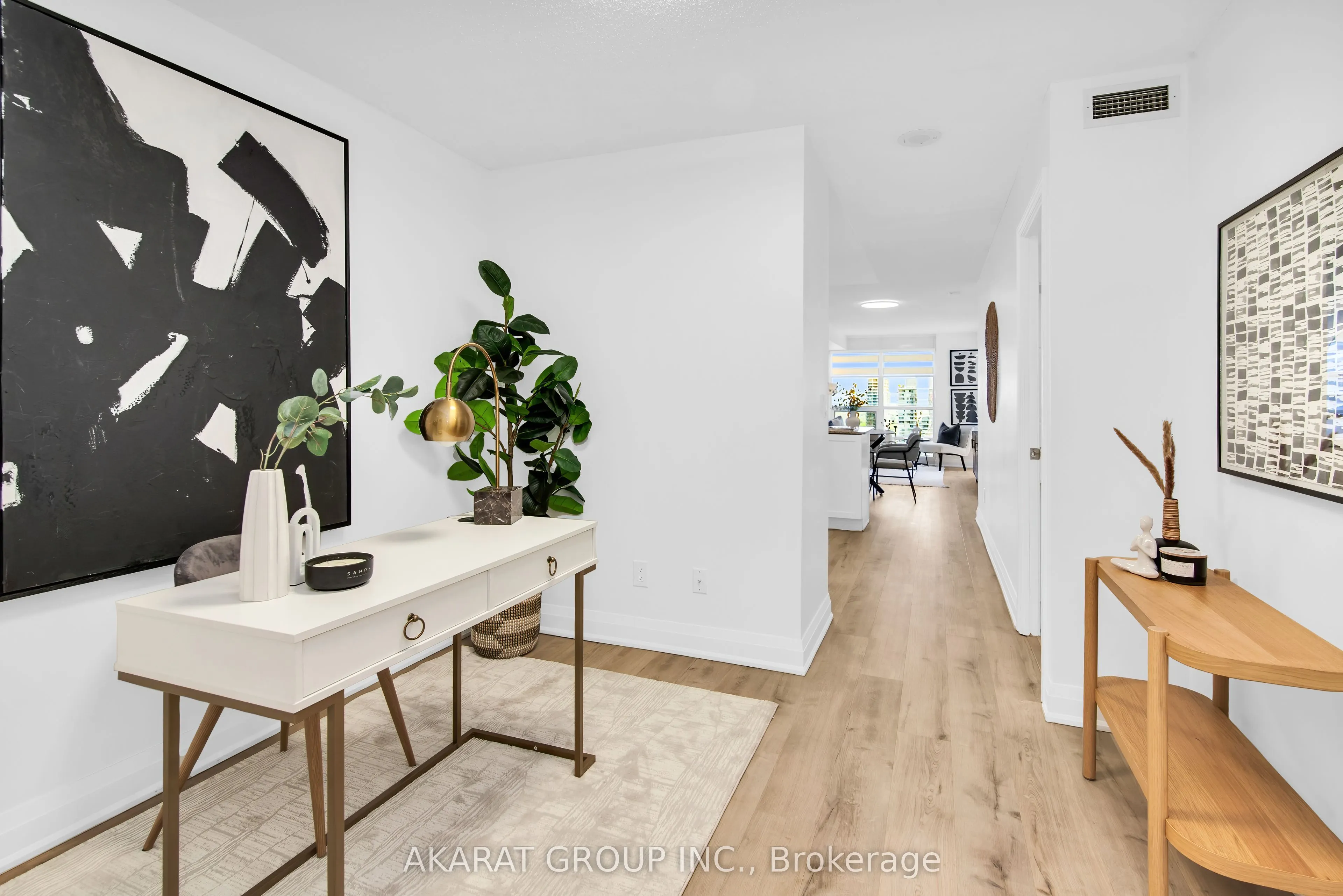 761 Bay Street, #3004