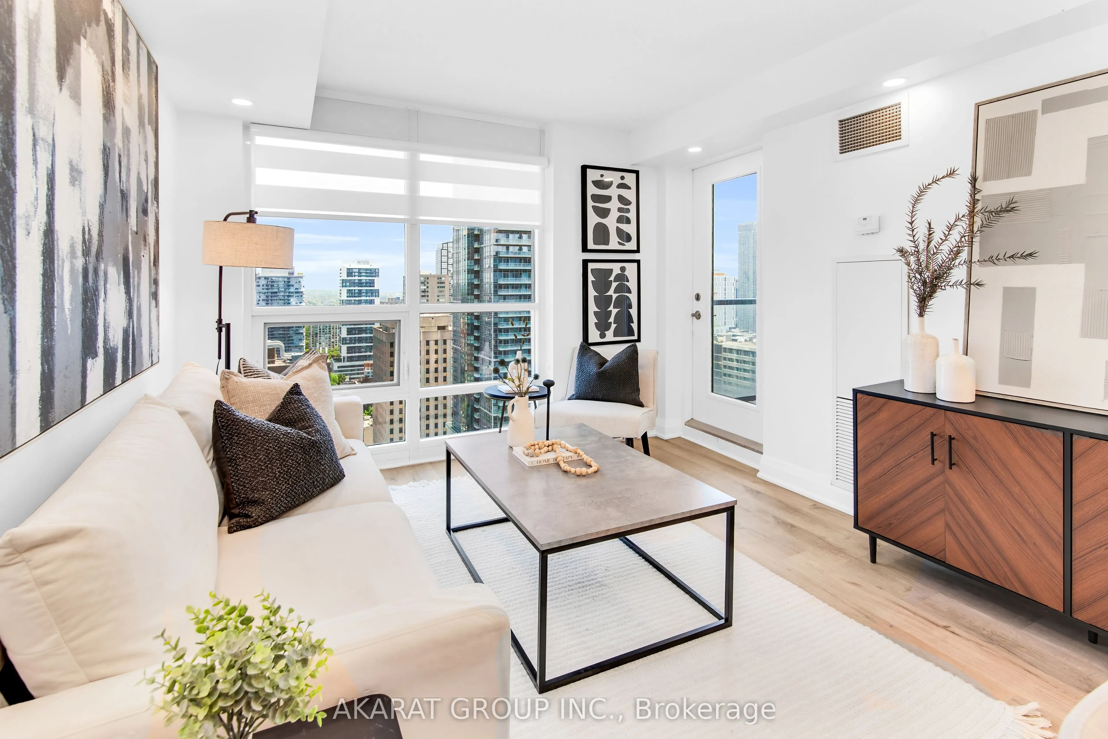 761 Bay Street, #3004