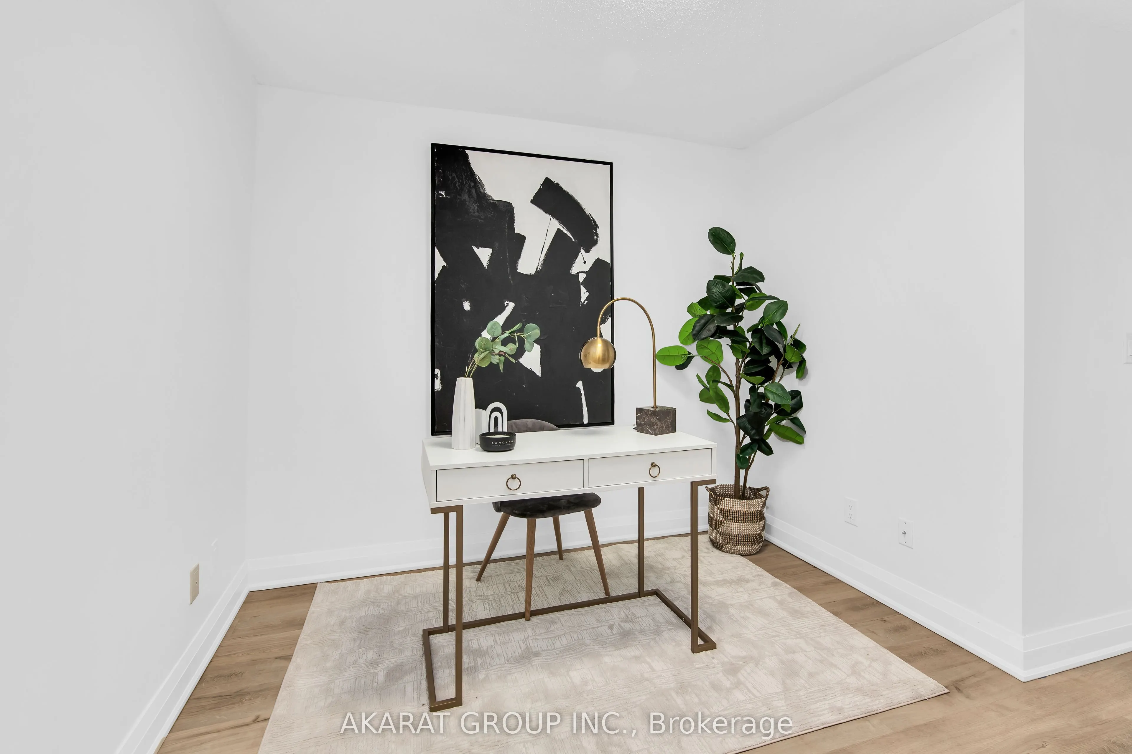 761 Bay Street, #3004