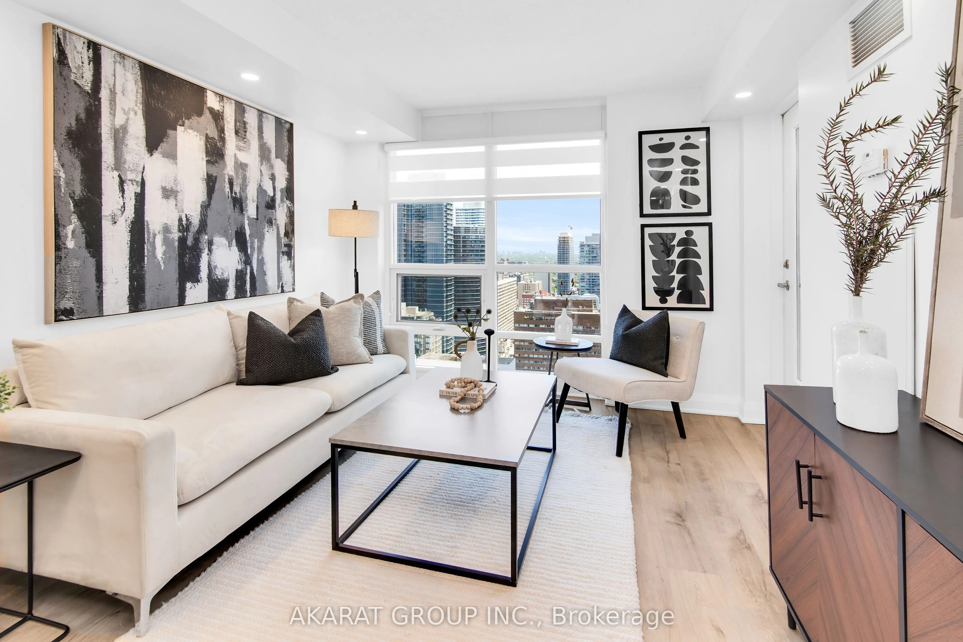 761 Bay Street, #3004