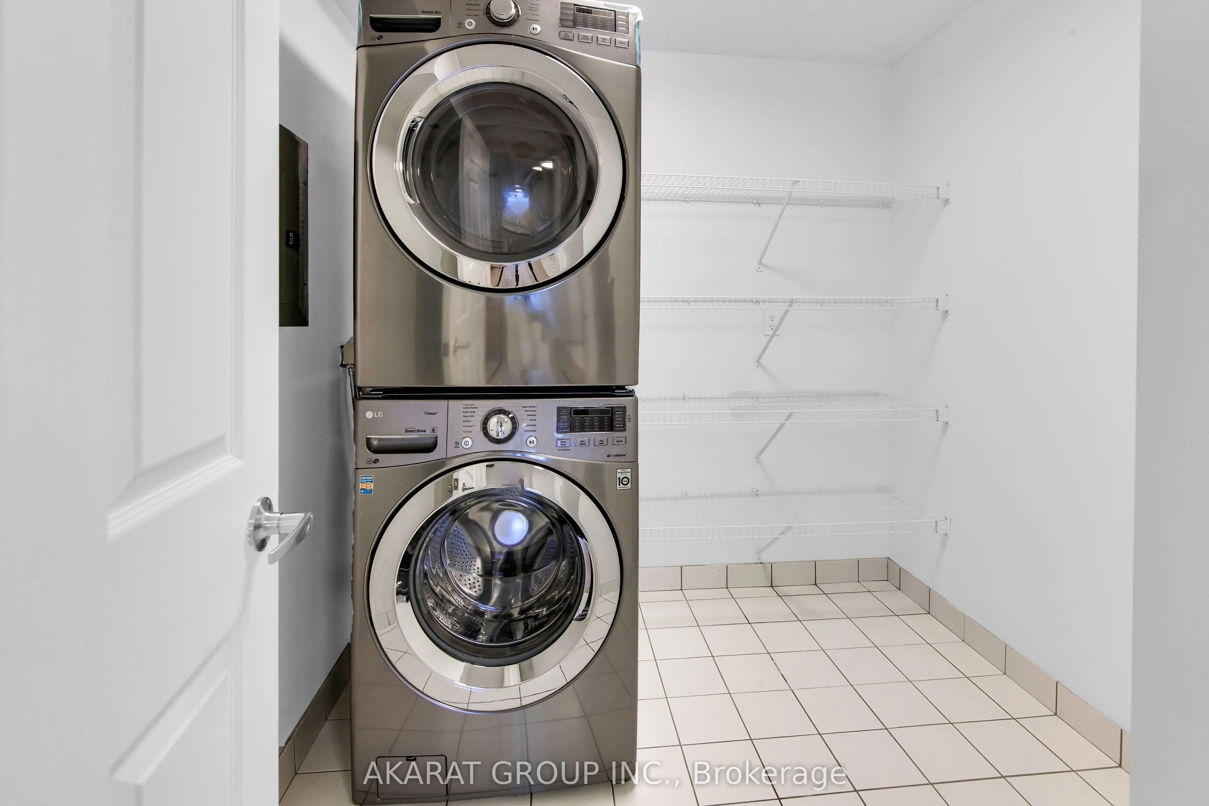 761 Bay Street, #3004