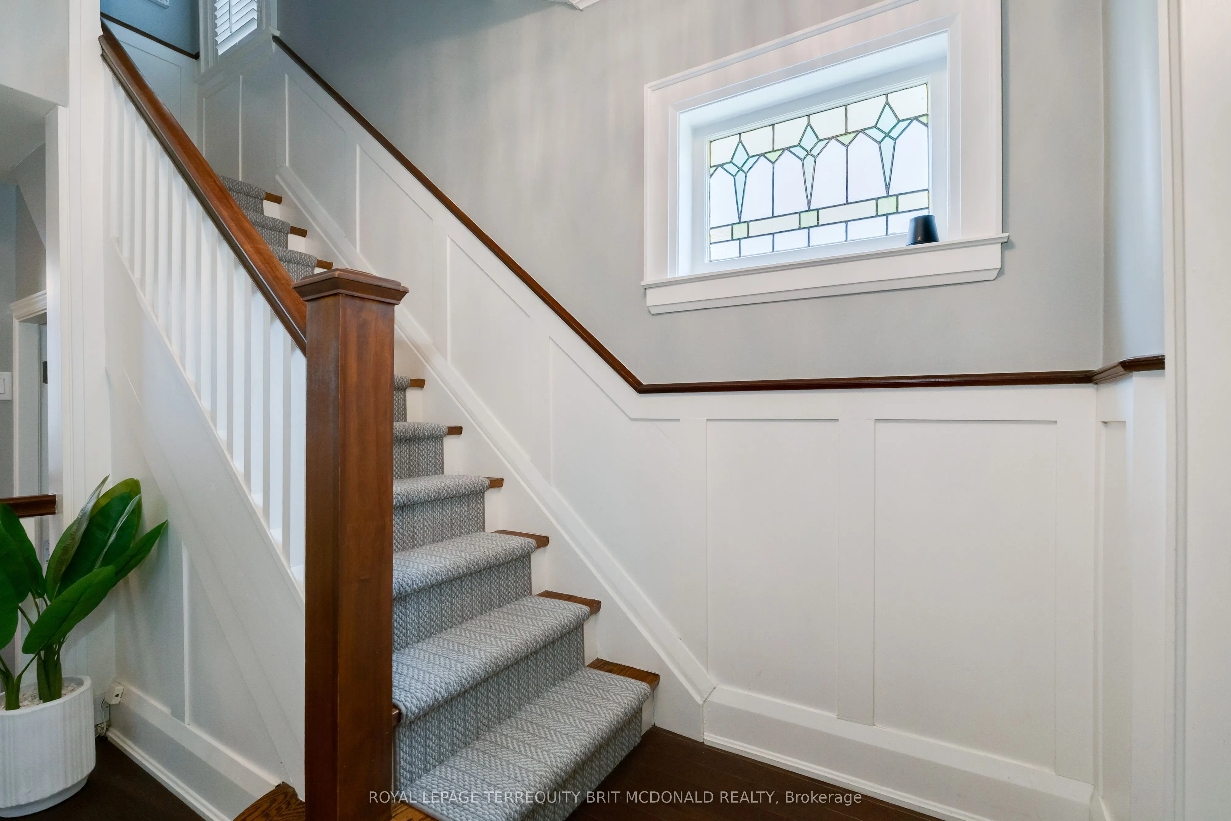 125 Chaplin Crescent