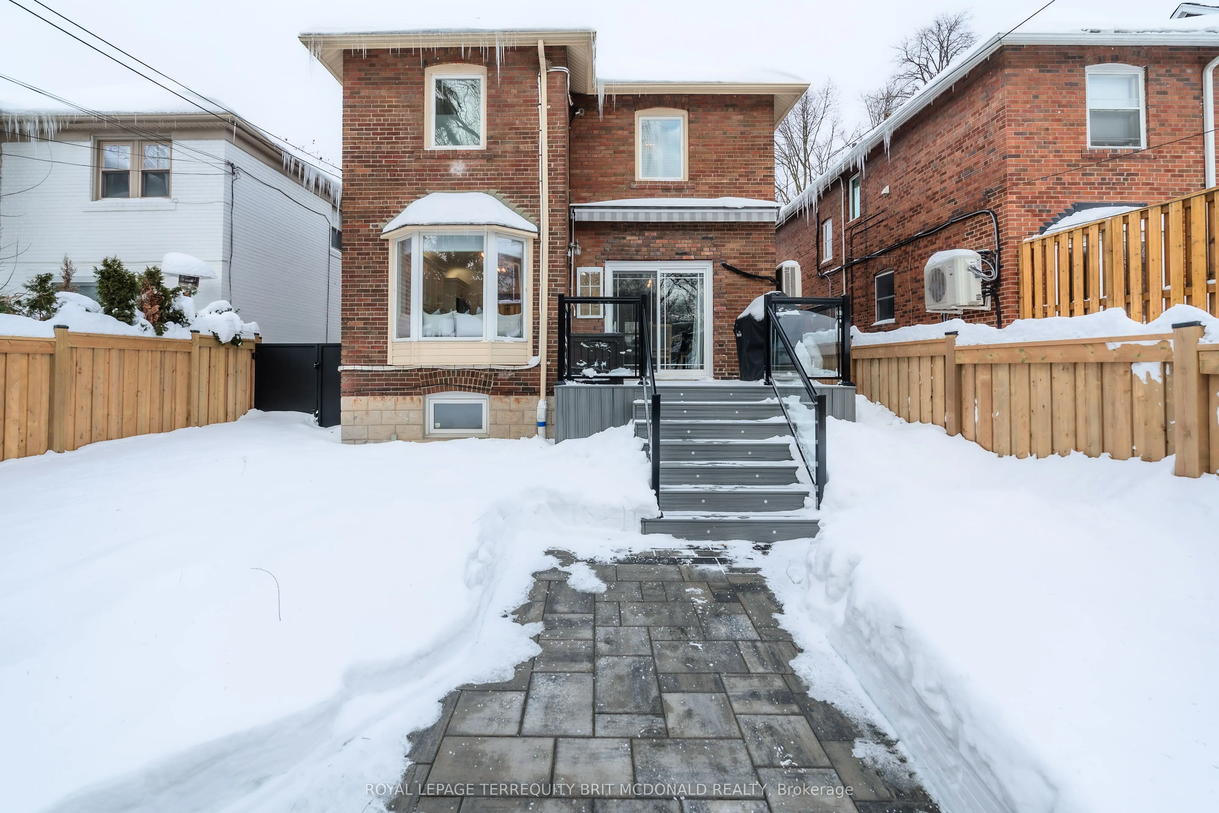 125 Chaplin Crescent