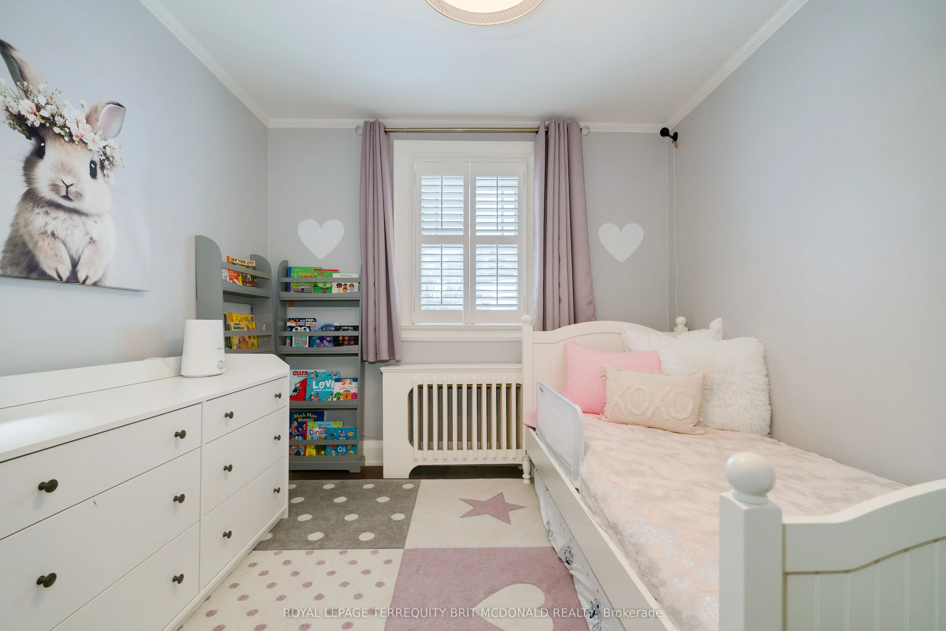 125 Chaplin Crescent