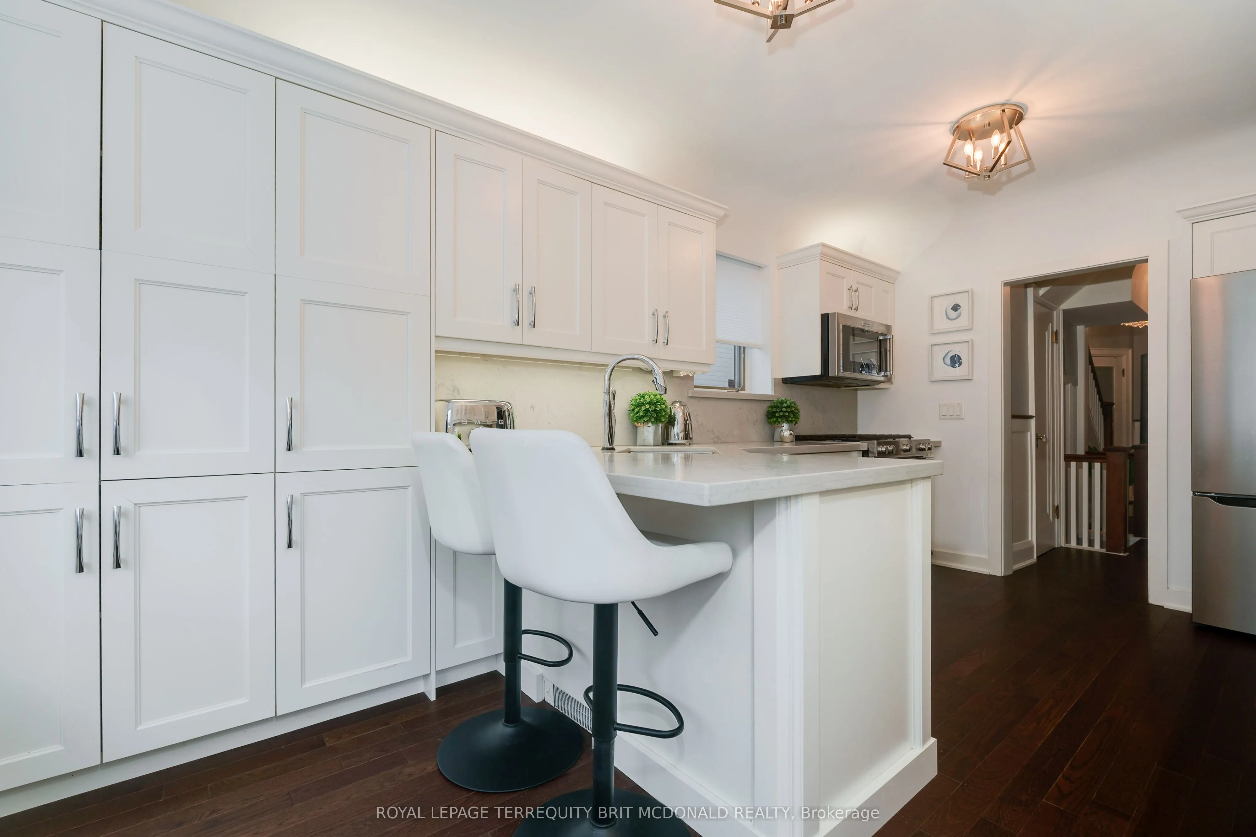 125 Chaplin Crescent