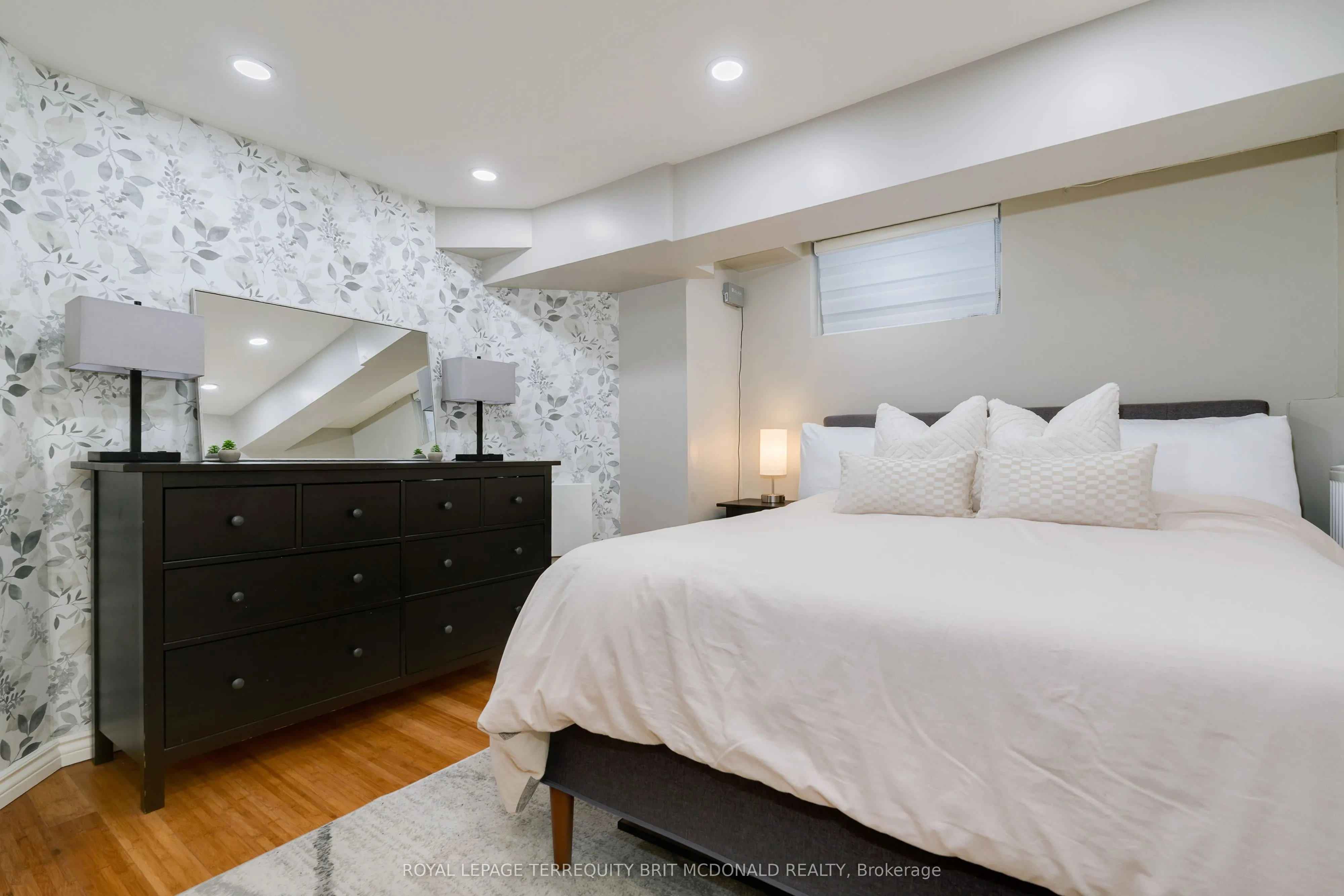 125 Chaplin Crescent