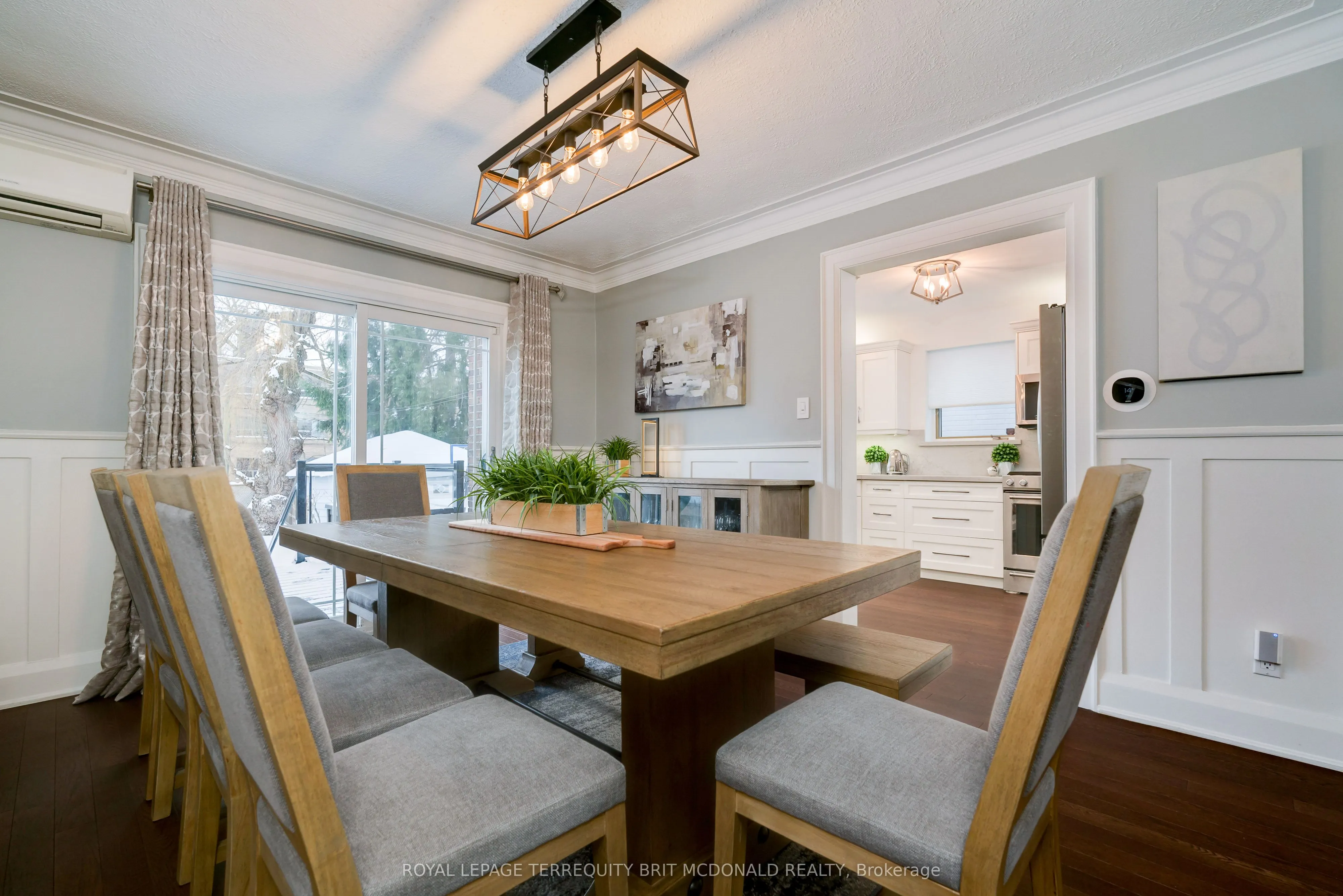 125 Chaplin Crescent