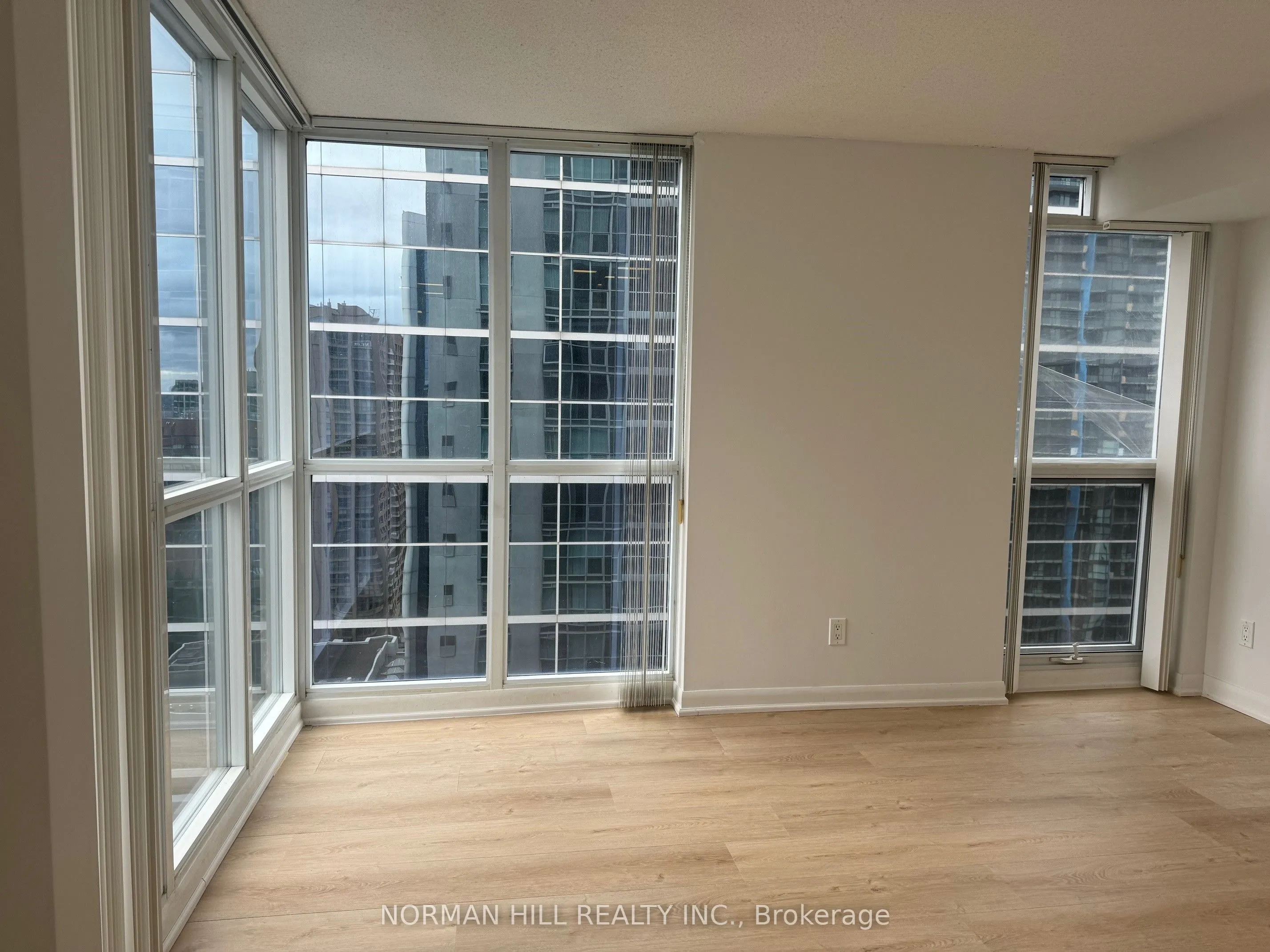 4978 Yonge Street, #2708