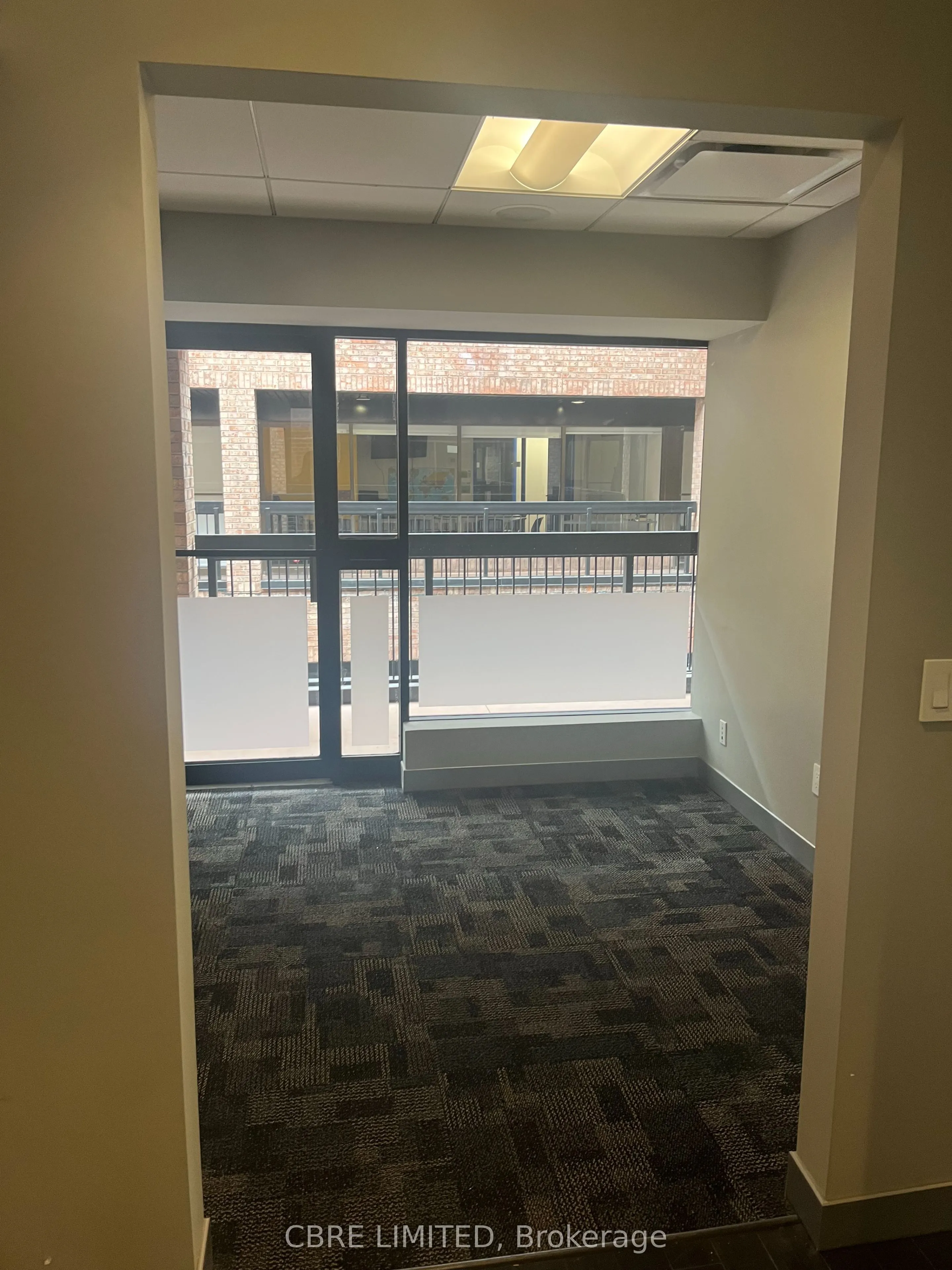 1055 Yonge Street, #200