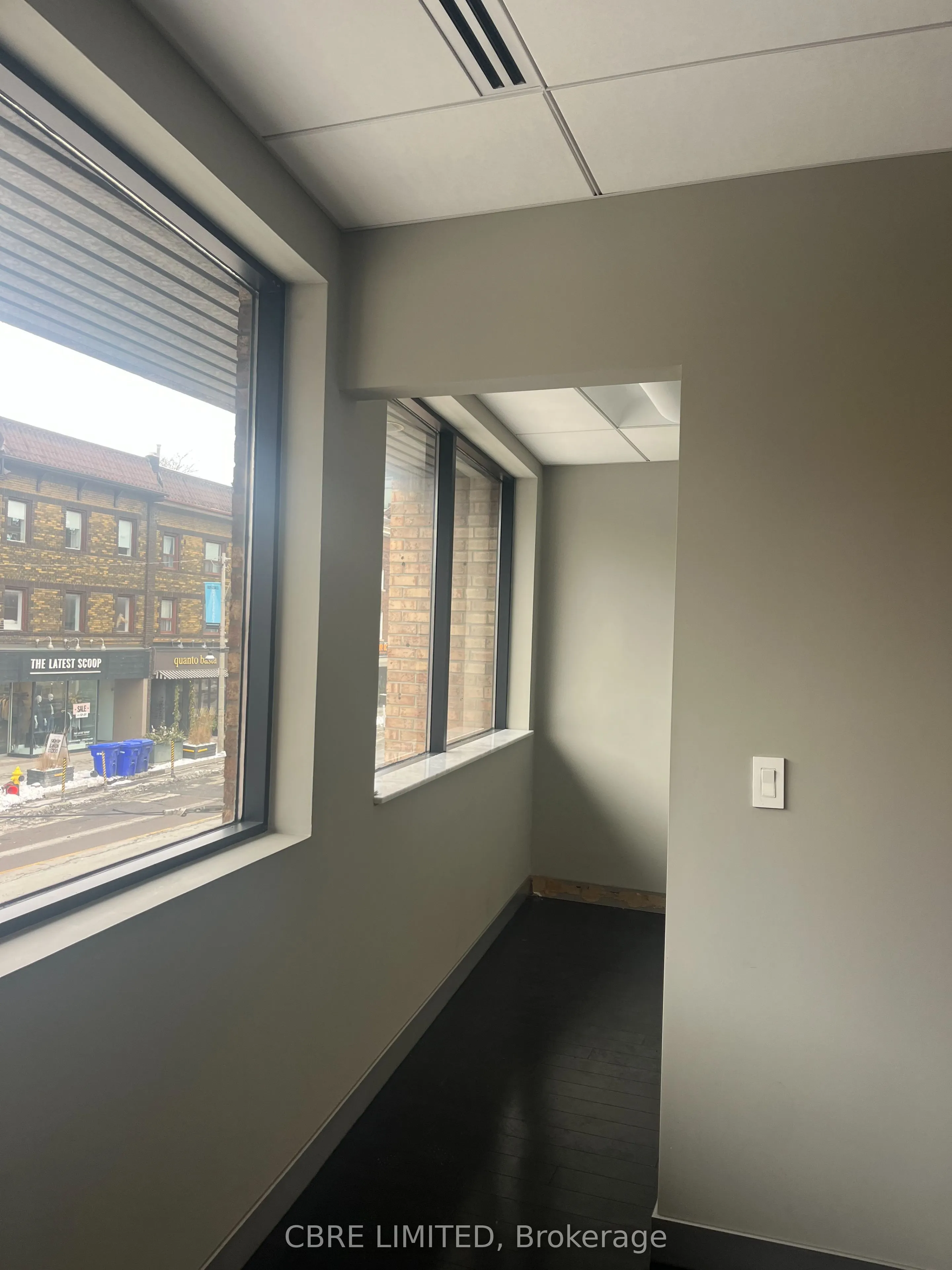 1055 Yonge Street, #200