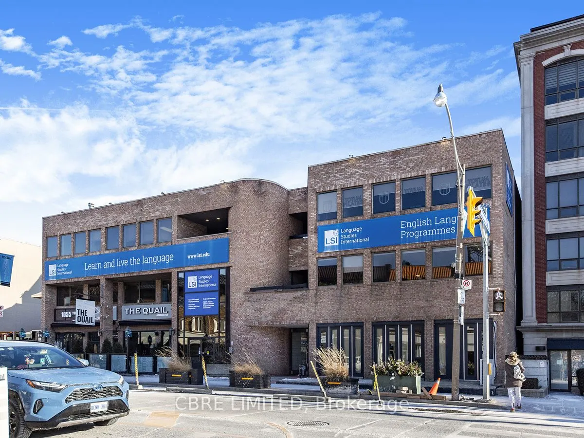 1055 Yonge Street, #200