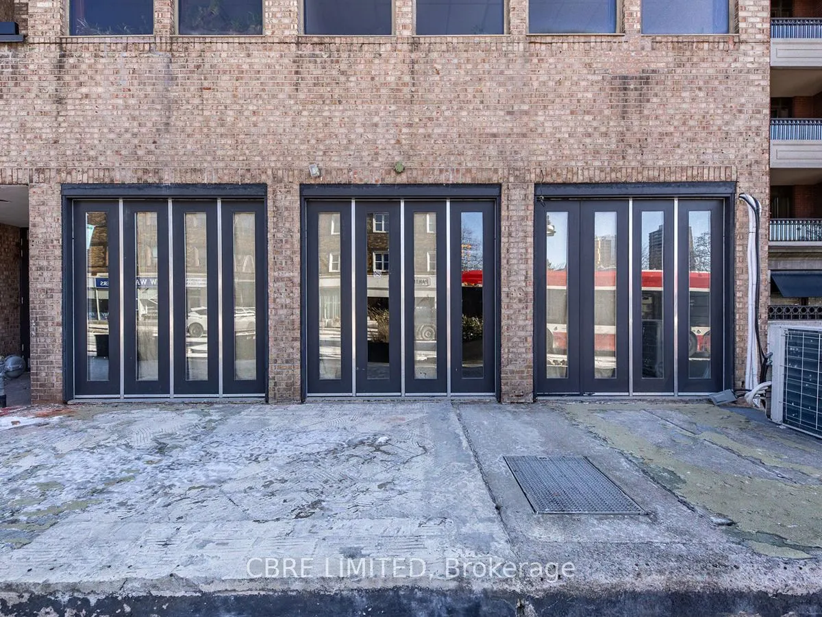 1055 Yonge Street, #303-304
