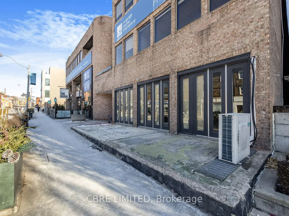 1055 Yonge Street, #303-304