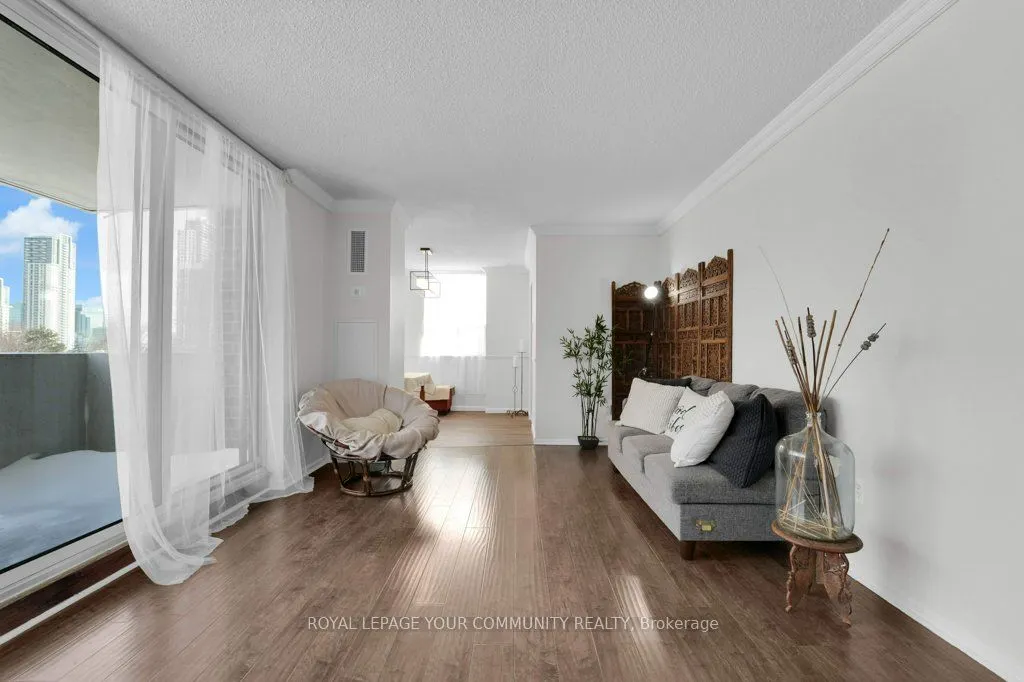 5 Old Sheppard Avenue, #503