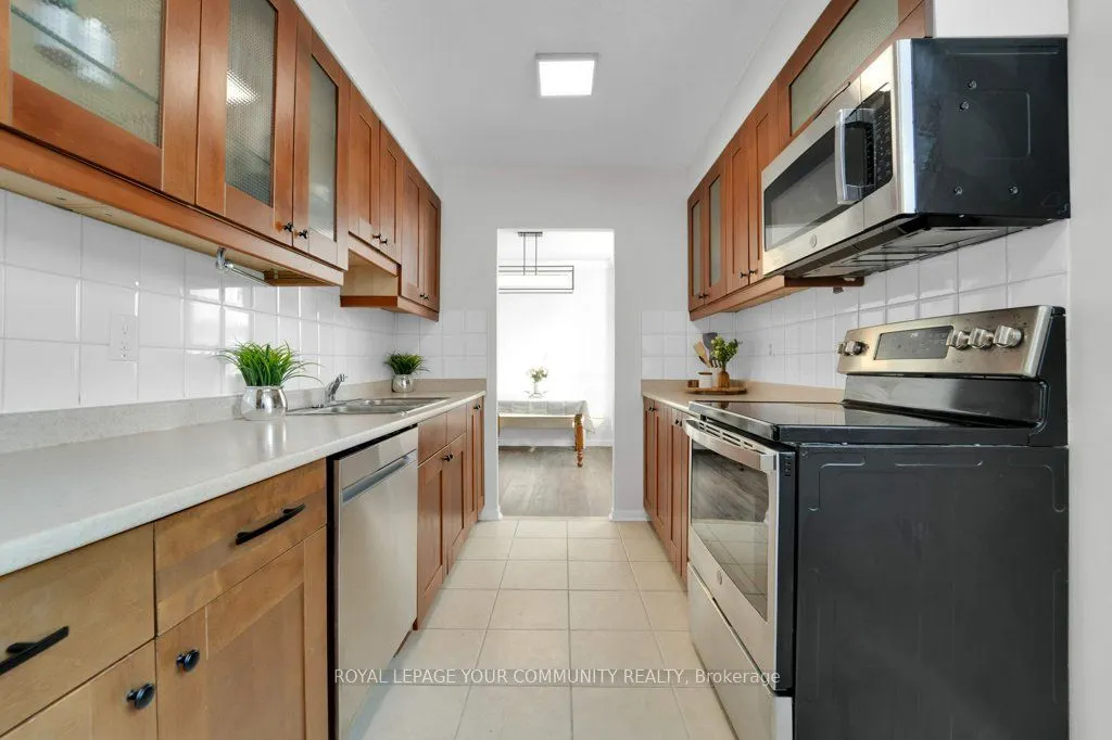 5 Old Sheppard Avenue, #503