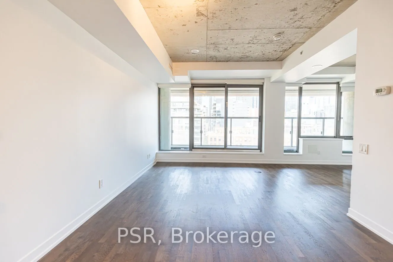 560 King Street W, #606