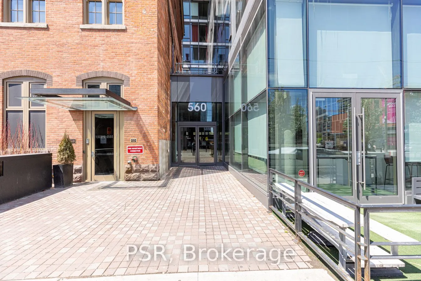 560 King Street W, #606